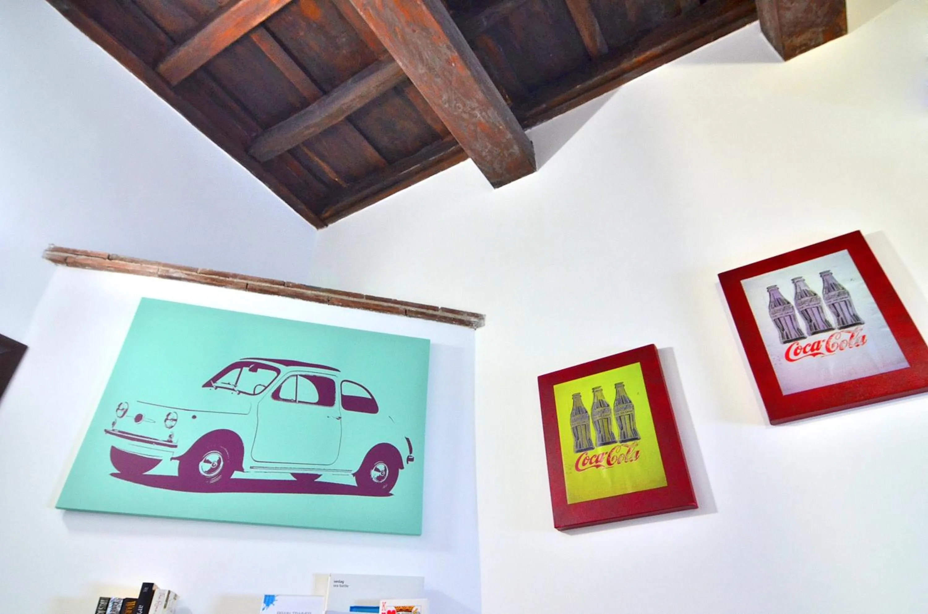 Decorative detail in POP Art B&B