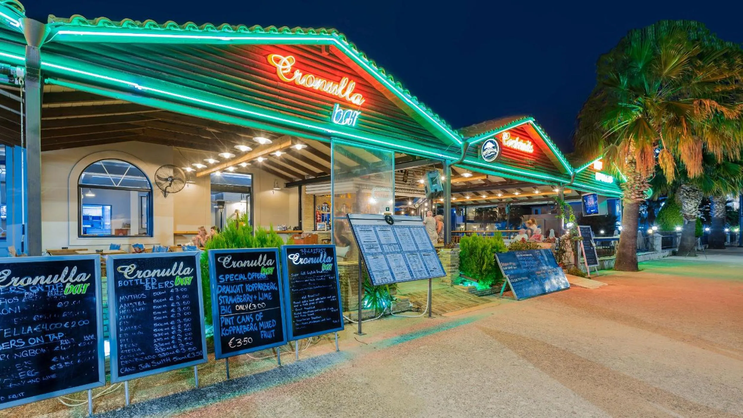 Lounge or bar in Hotel Cronulla