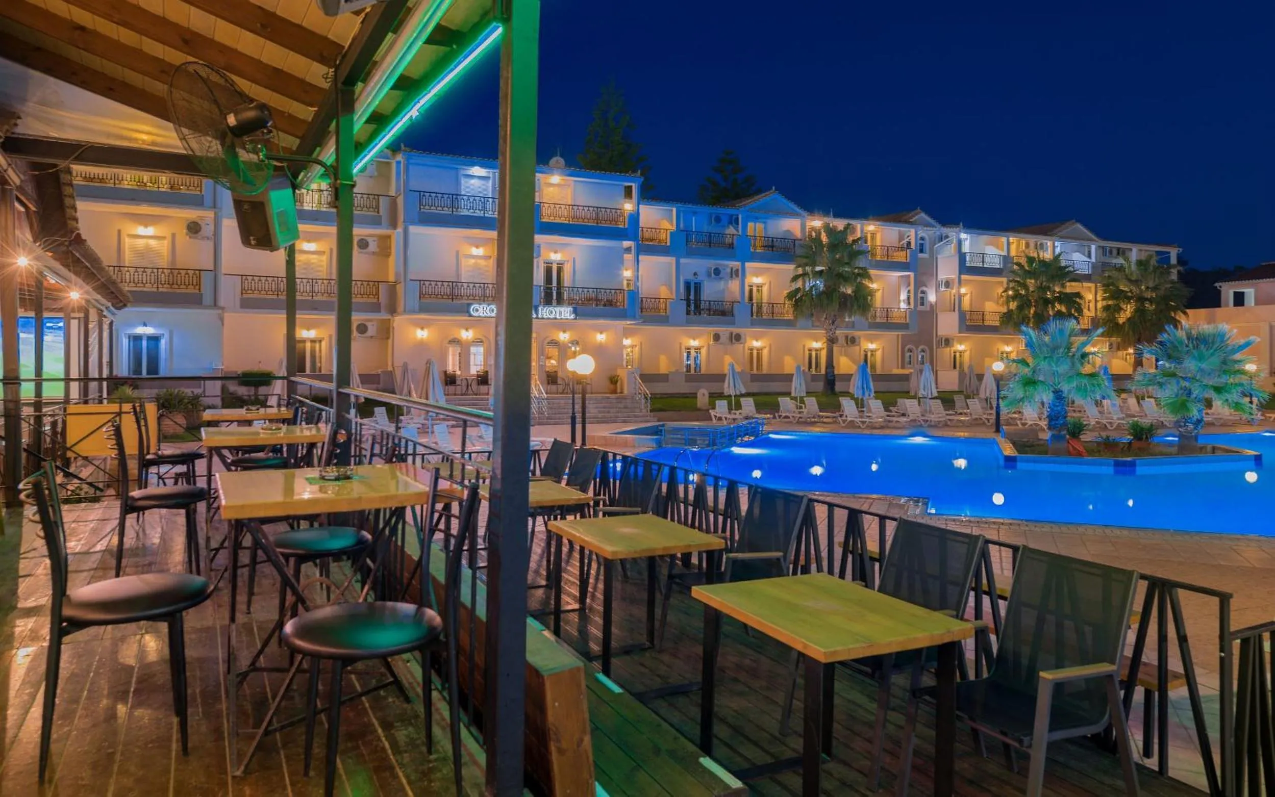 Property building in Hotel Cronulla