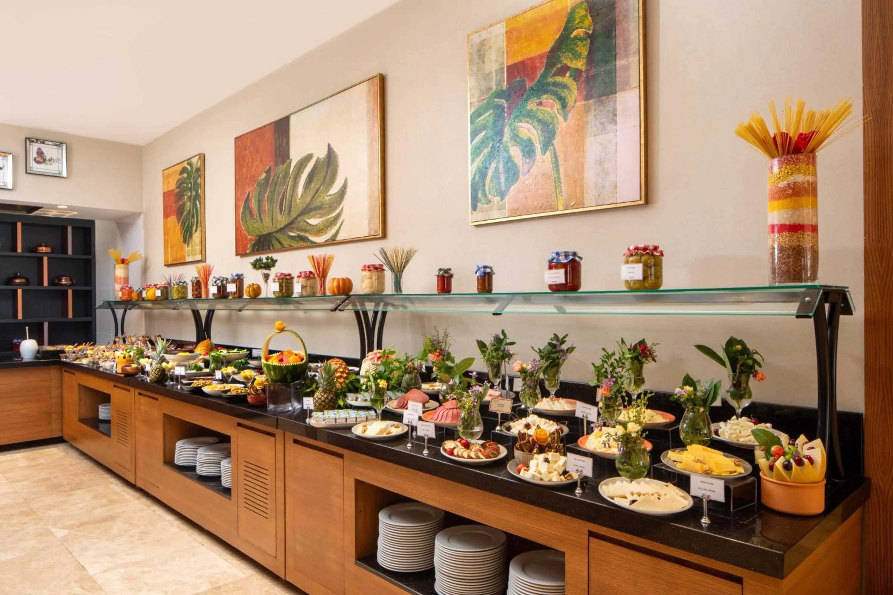 Restaurant/places to eat in Ramada Plaza by Wyndham Istanbul Atakoy