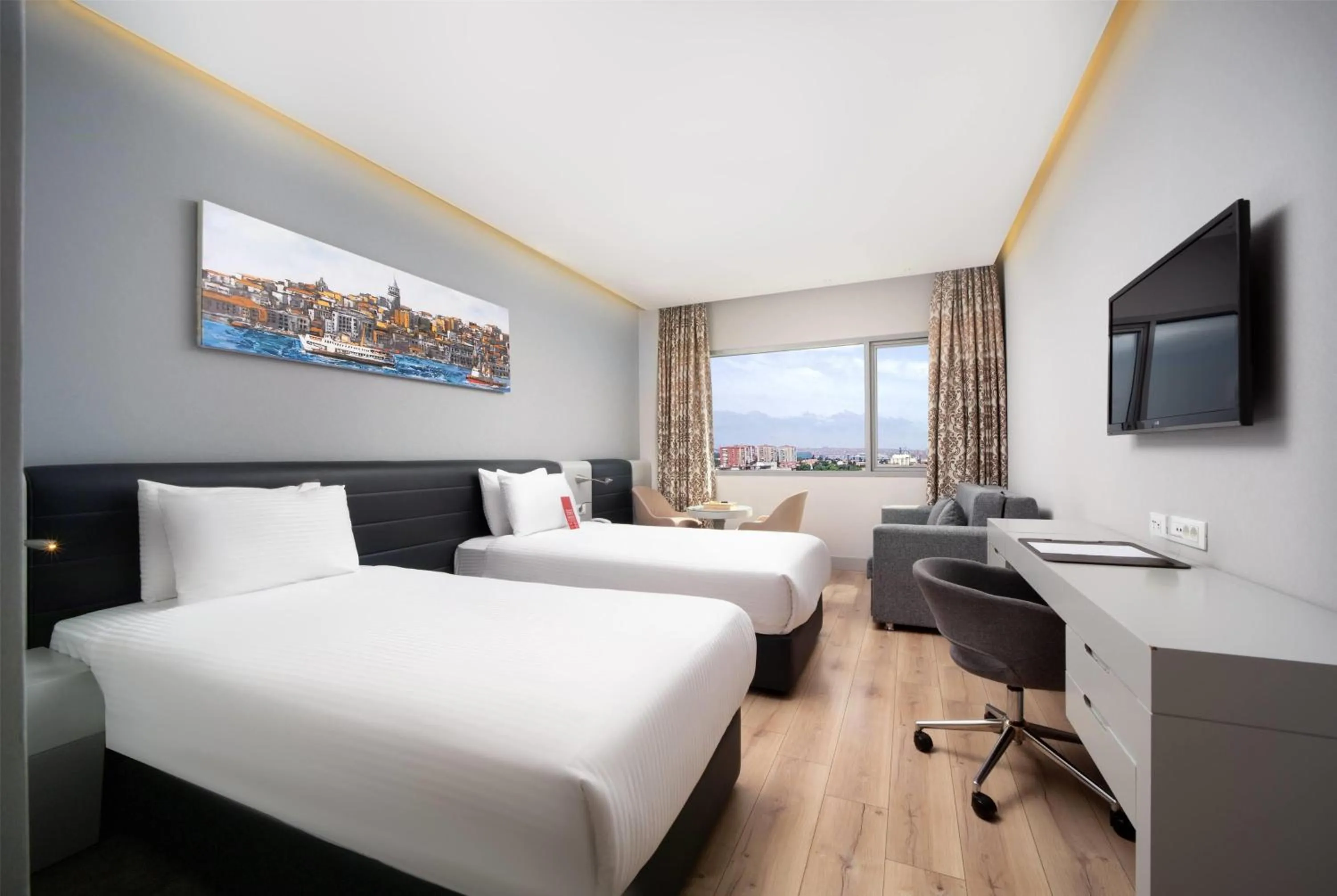 Photo of the whole room, Bed in Ramada Plaza by Wyndham Istanbul Atakoy