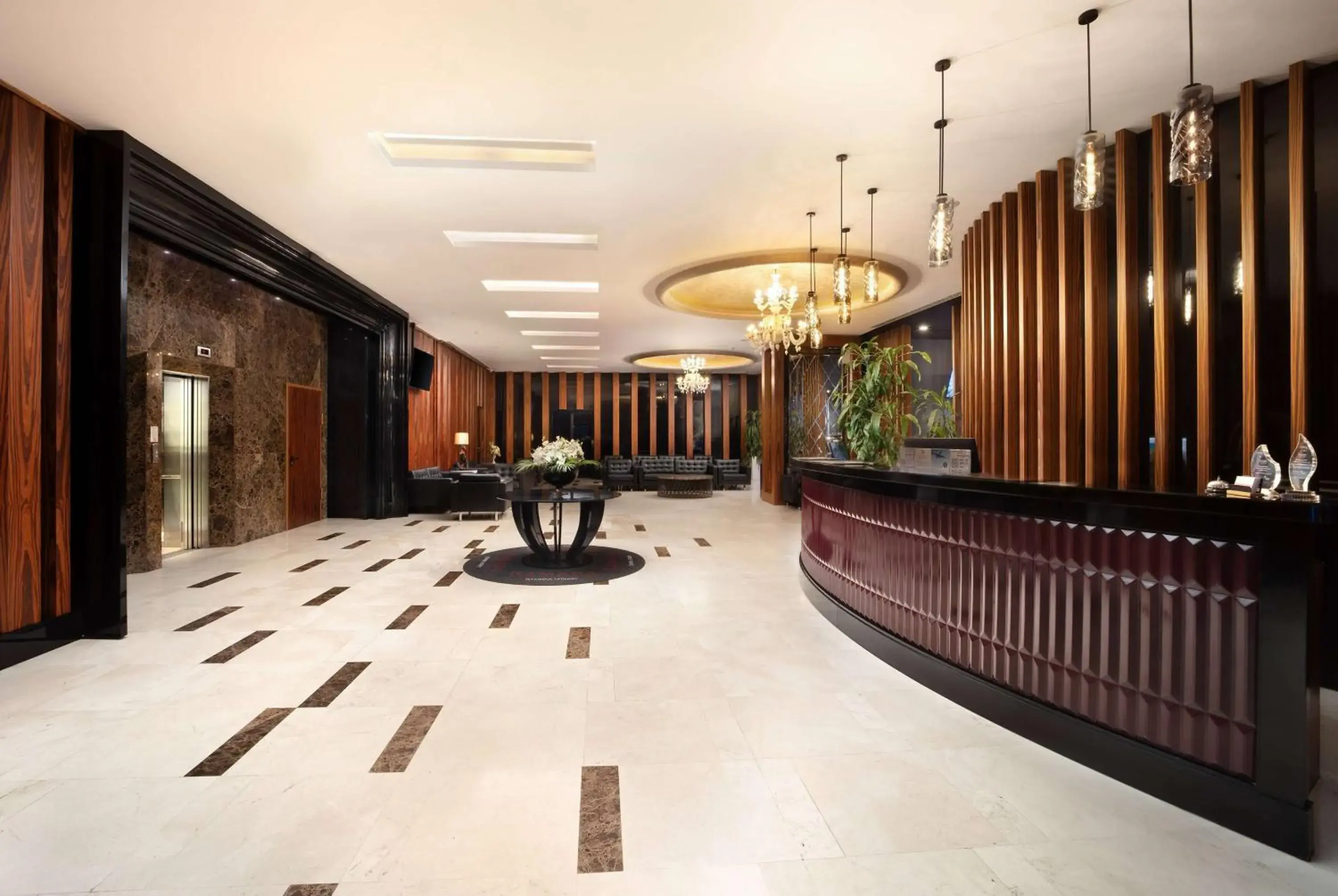 Lobby or reception in Ramada Plaza by Wyndham Istanbul Atakoy Lobby or reception in Ramada Plaza by Wyndham Istanbul Atakoy