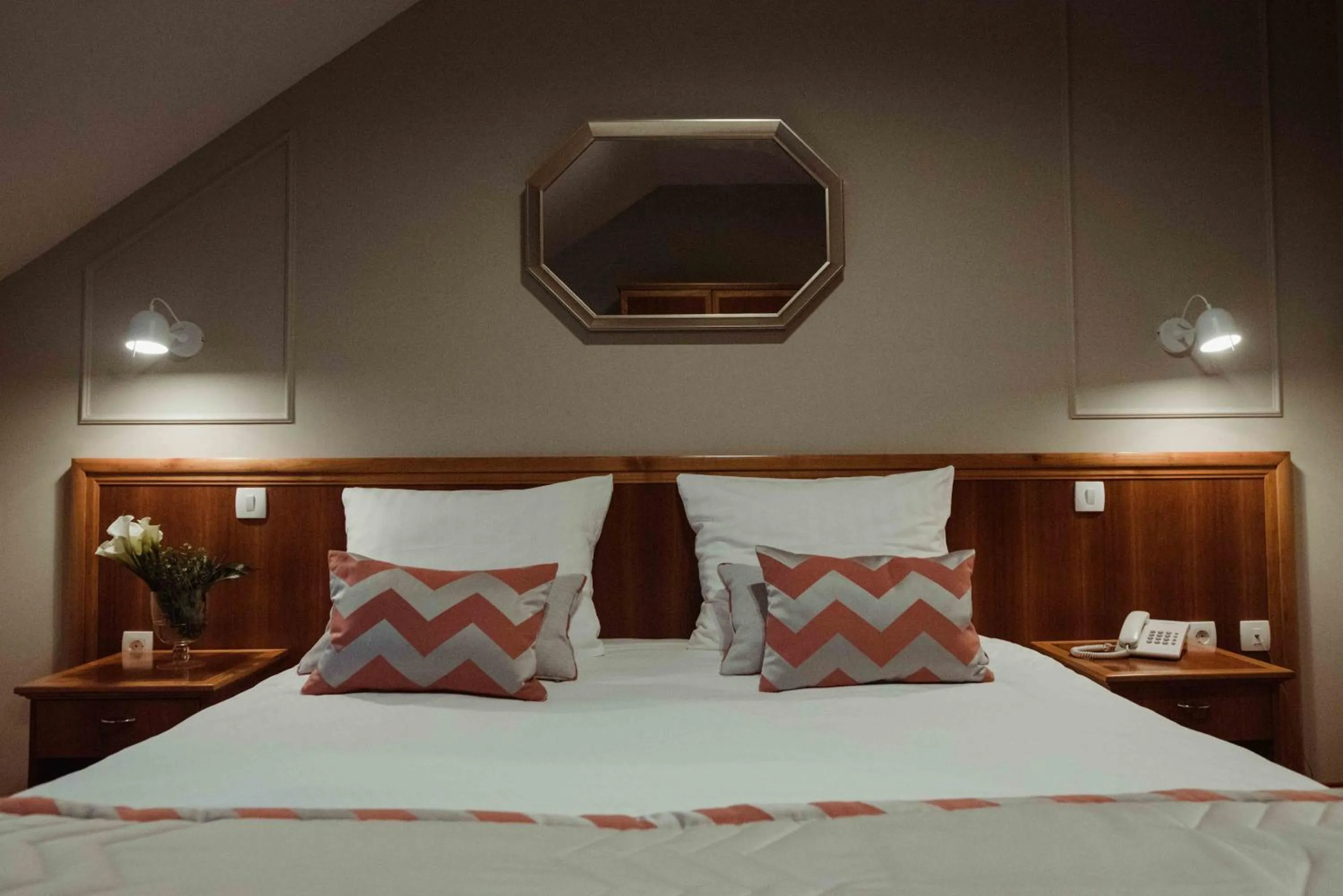 Bed in Hotel Đakovo