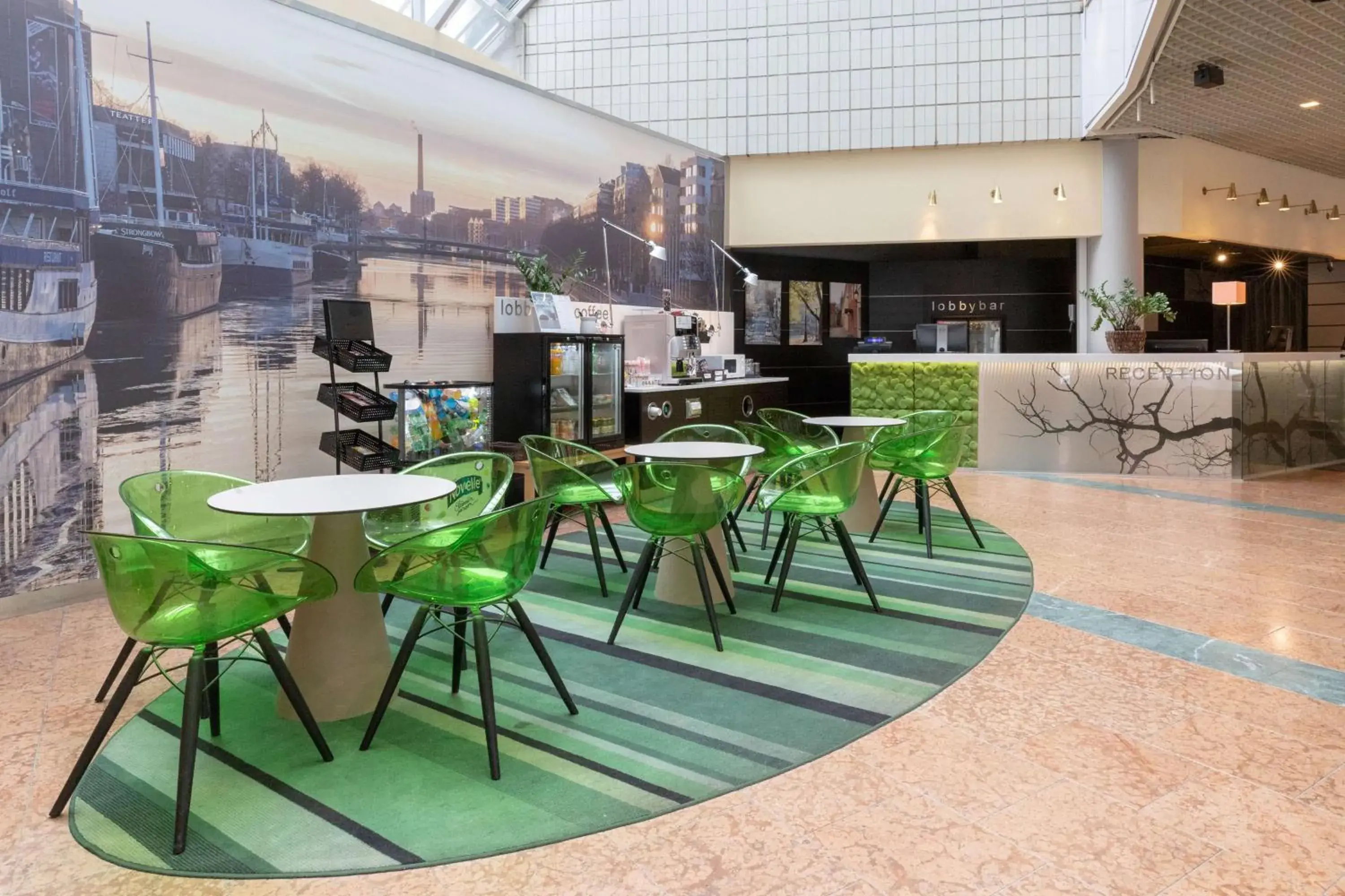 Lobby or reception in Scandic Atrium Lobby or reception in Scandic Atrium