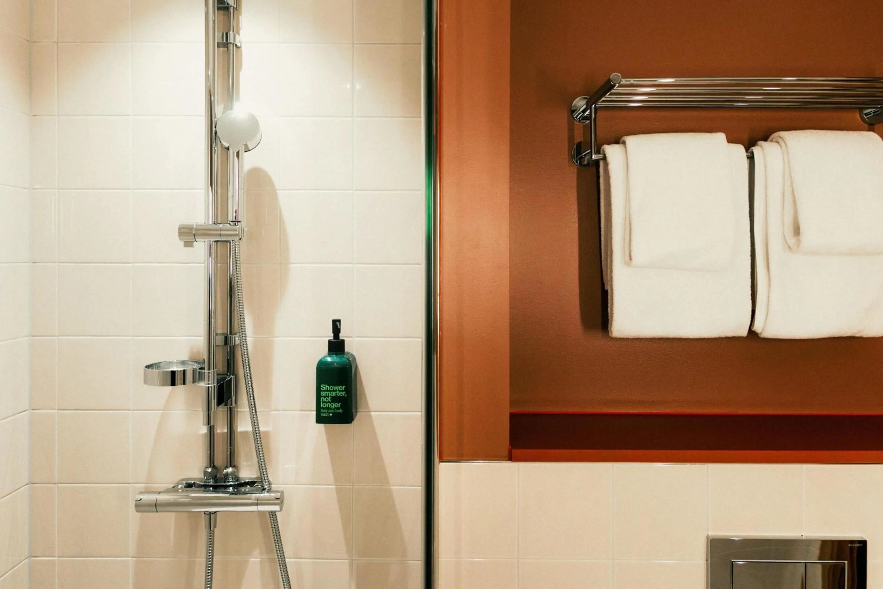 Bathroom in Scandic Go, Eerikinkatu 30