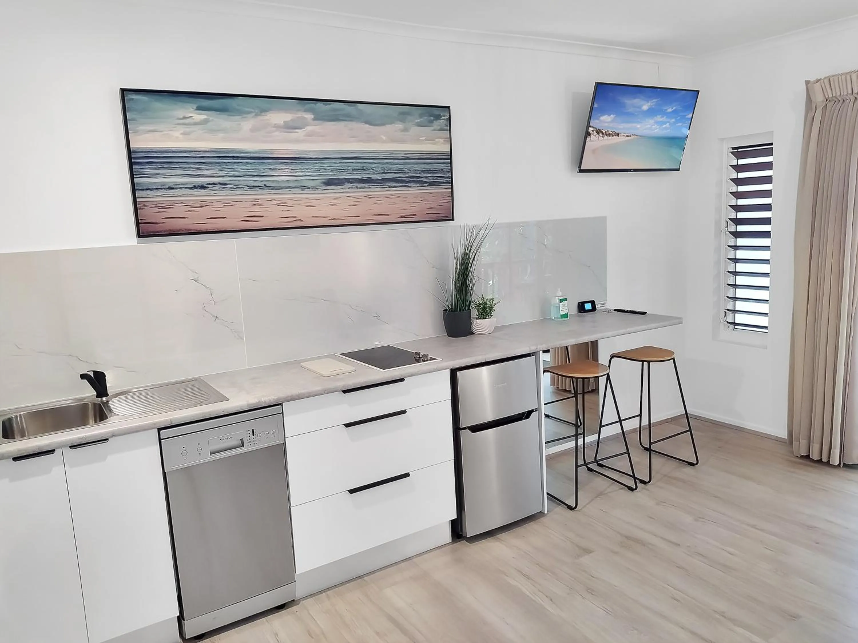 Palm Cove Beach Retreat - 1st Floor