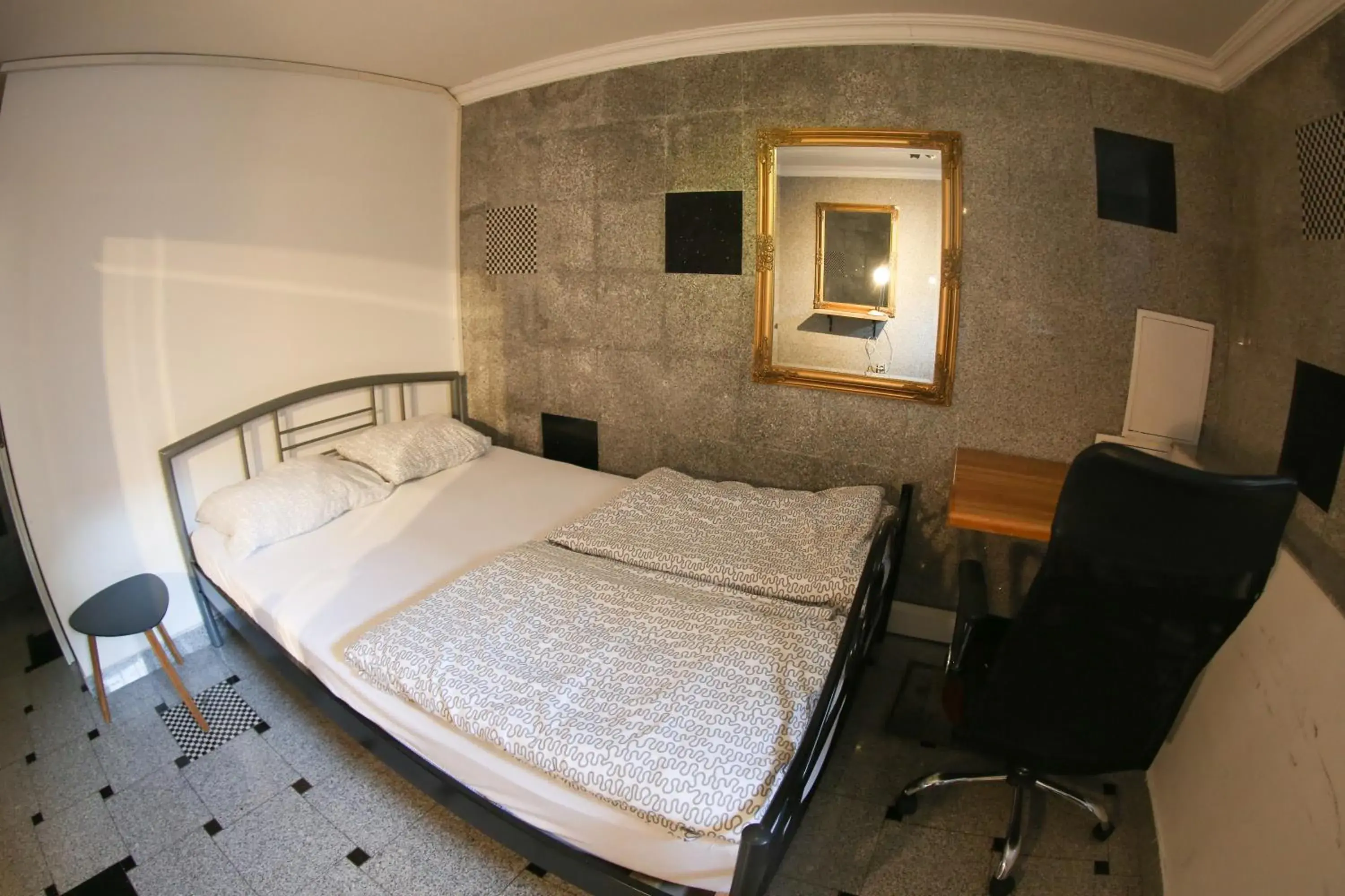 Bed in Hostel 24 Bed in Hostel 24