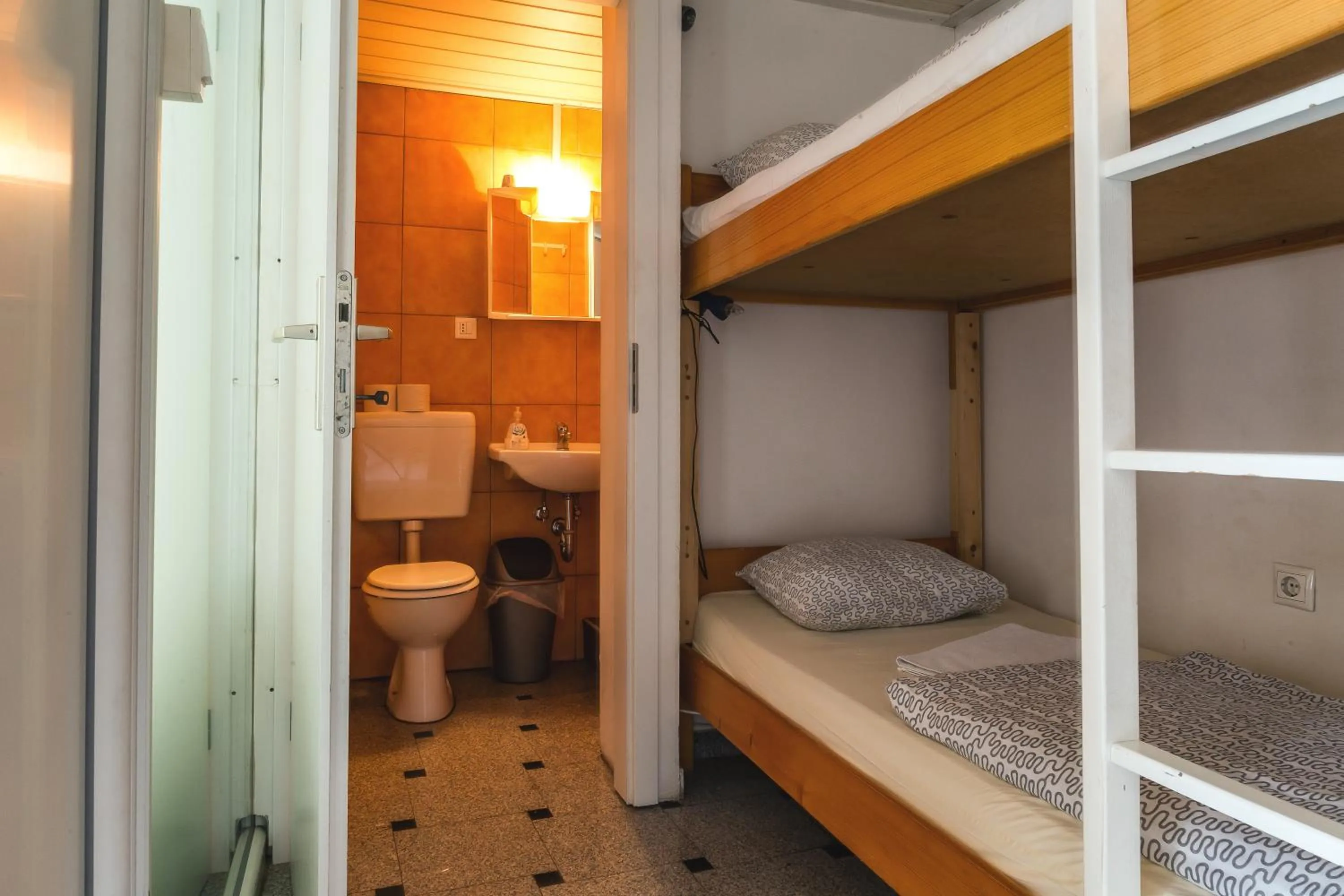 Toilet, Bed in Hostel 24