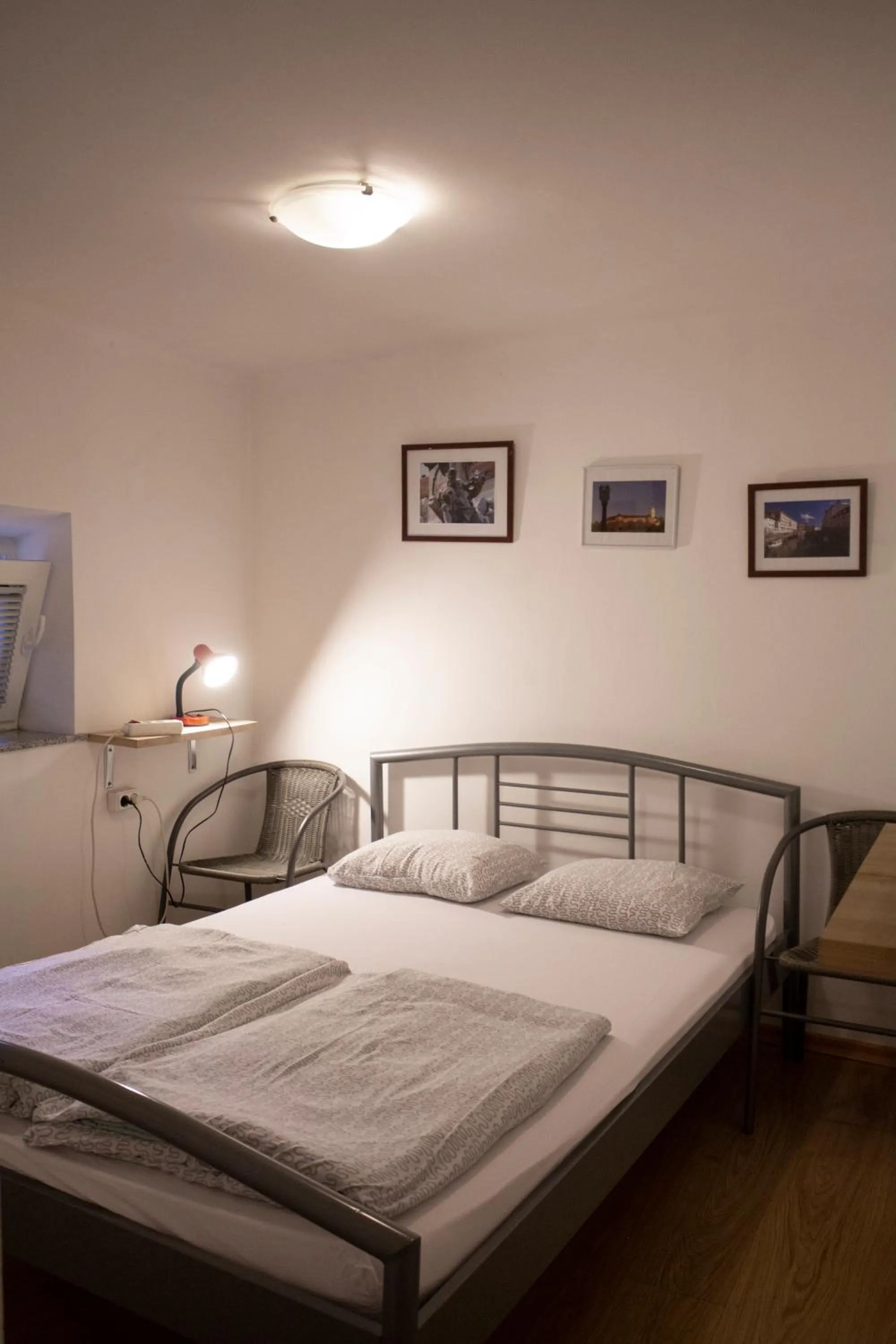 Bedroom, Bed in Hostel 24