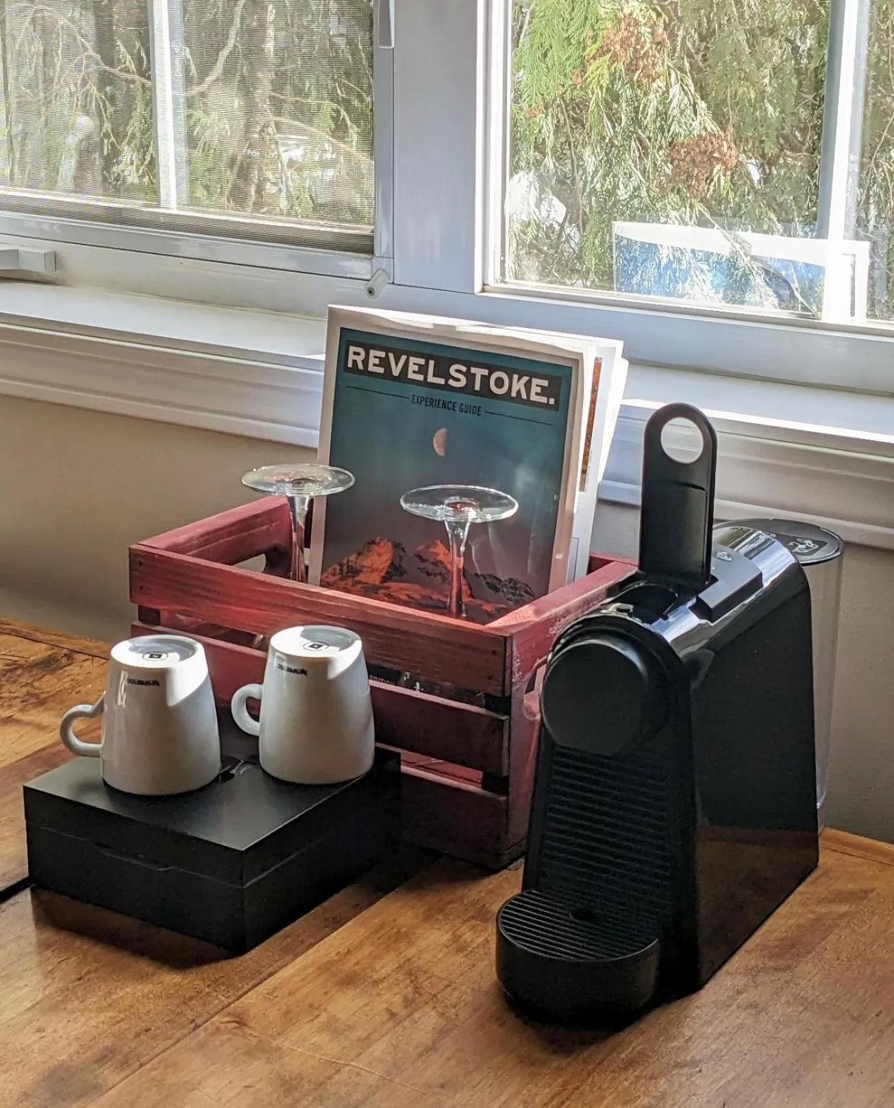 Coffee/tea facilities in Courthouse Inn Revelstoke
