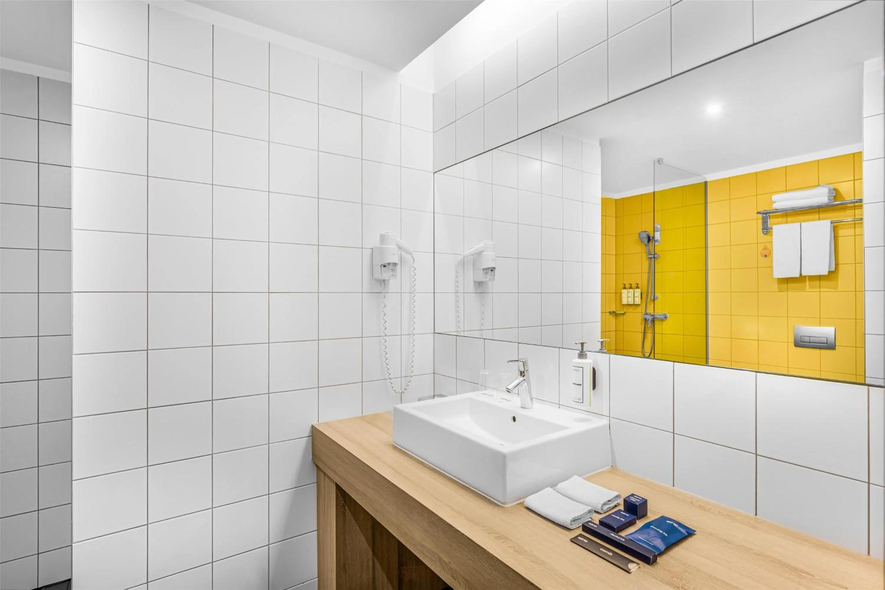 Bathroom in Park Inn By Radisson Budapest