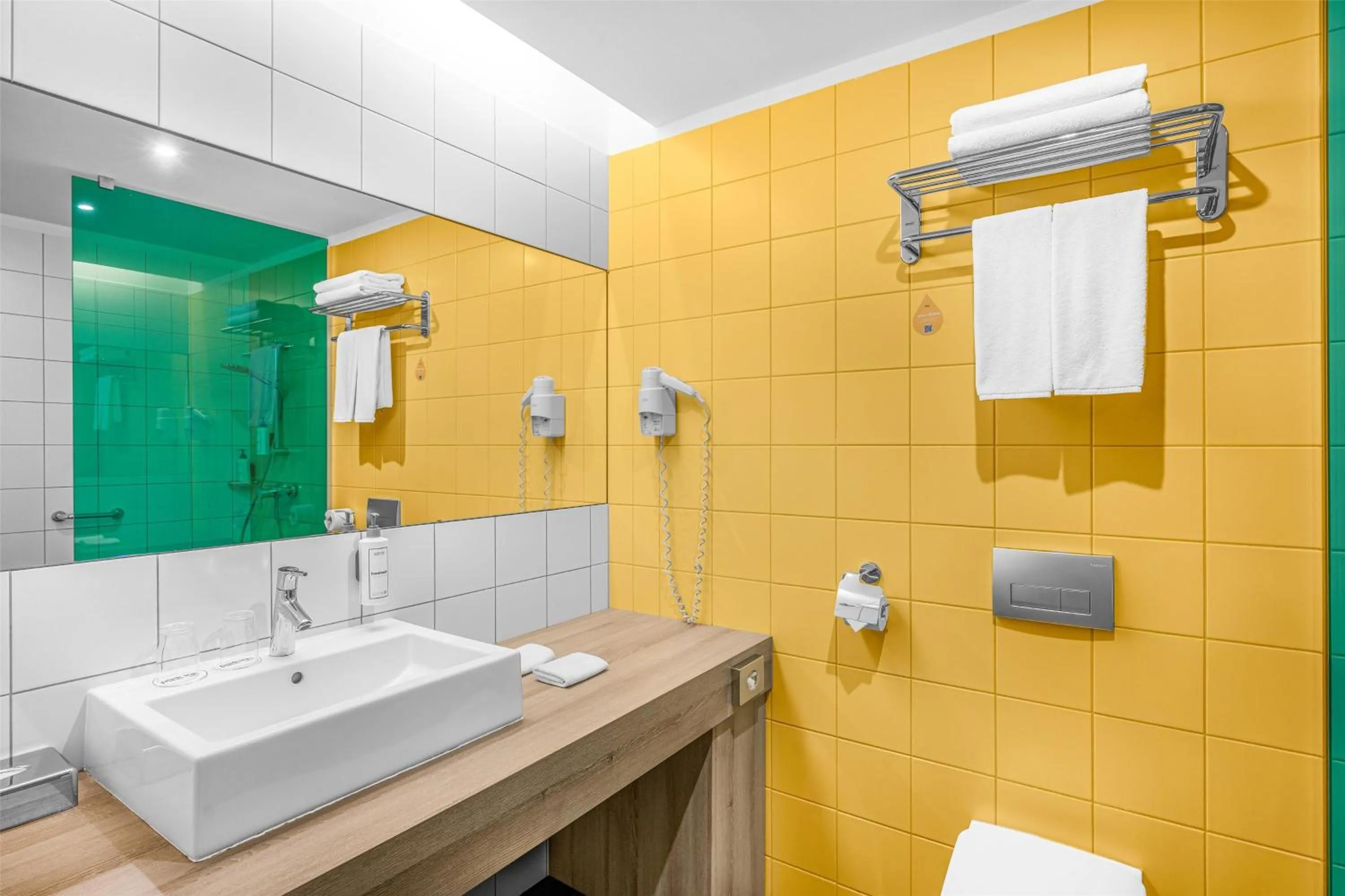Bathroom in Park Inn By Radisson Budapest
