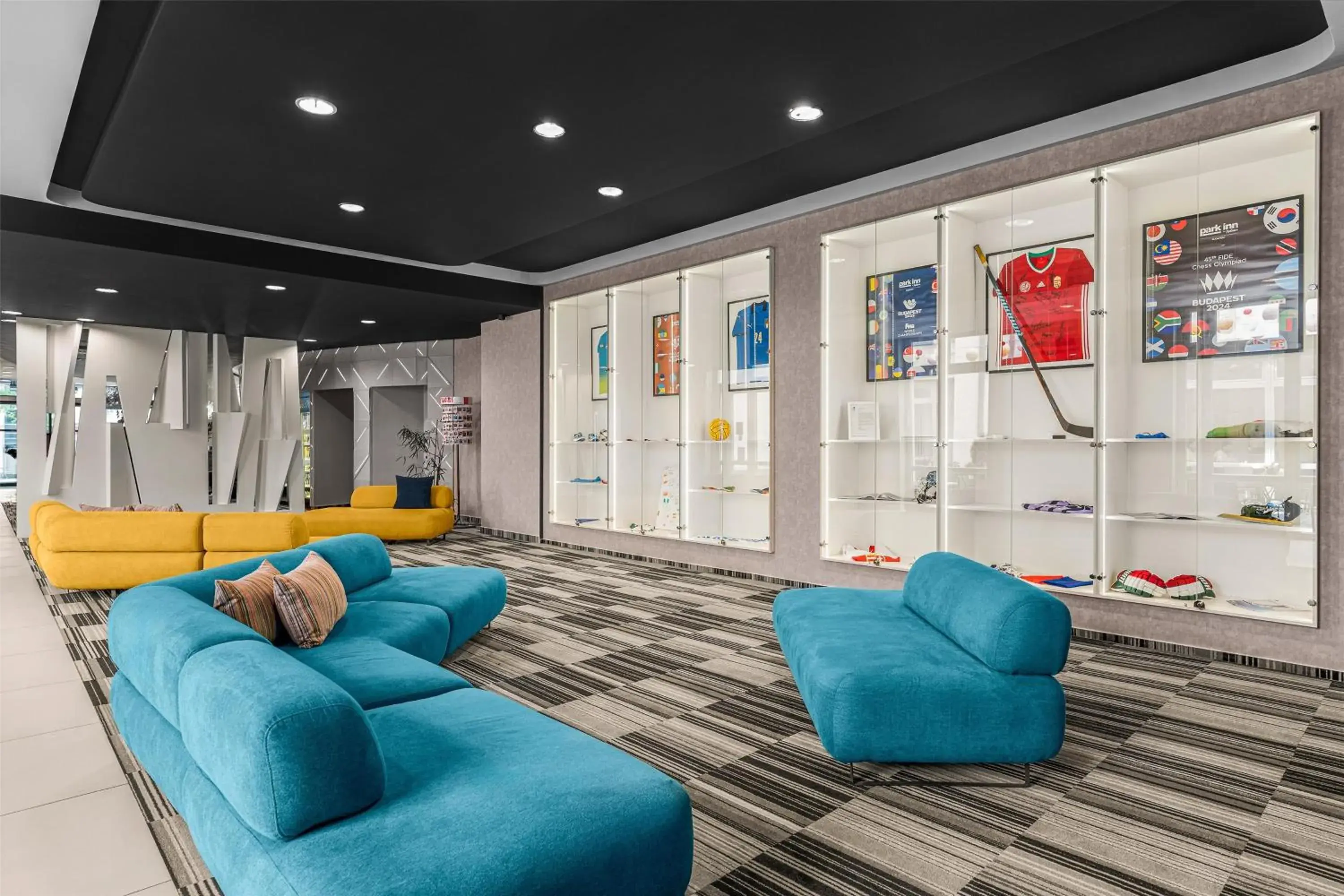 Lobby or reception in Park Inn By Radisson Budapest Lobby or reception in Park Inn By Radisson Budapest