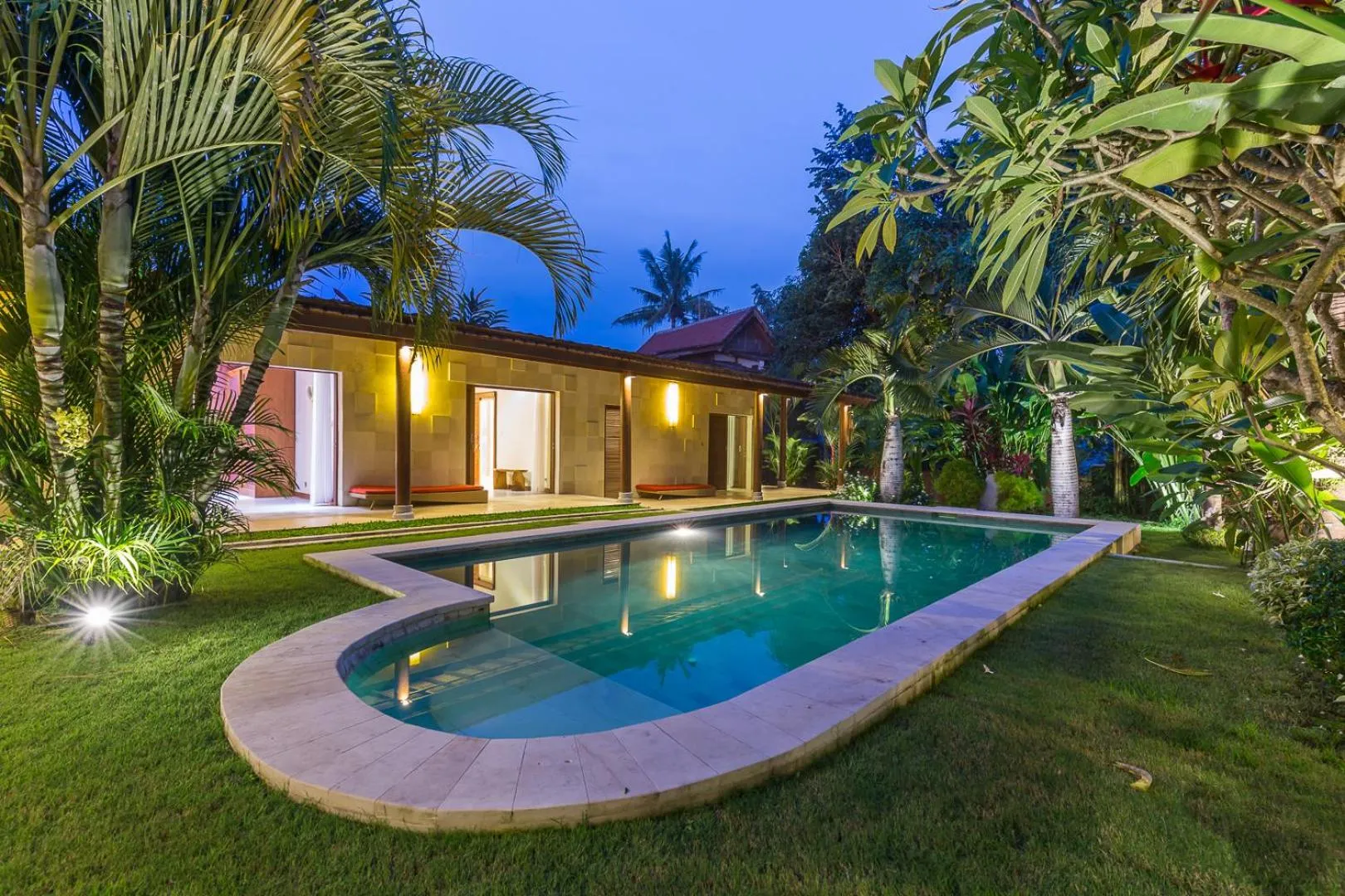 Swimming pool in Villa Pilou Boutique Hotel