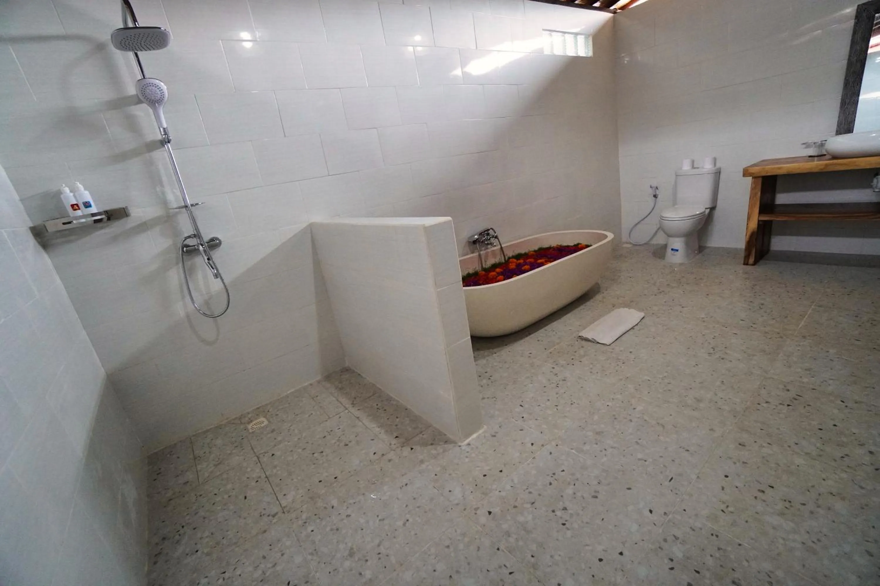 Bathroom in Adil Villa & Resort