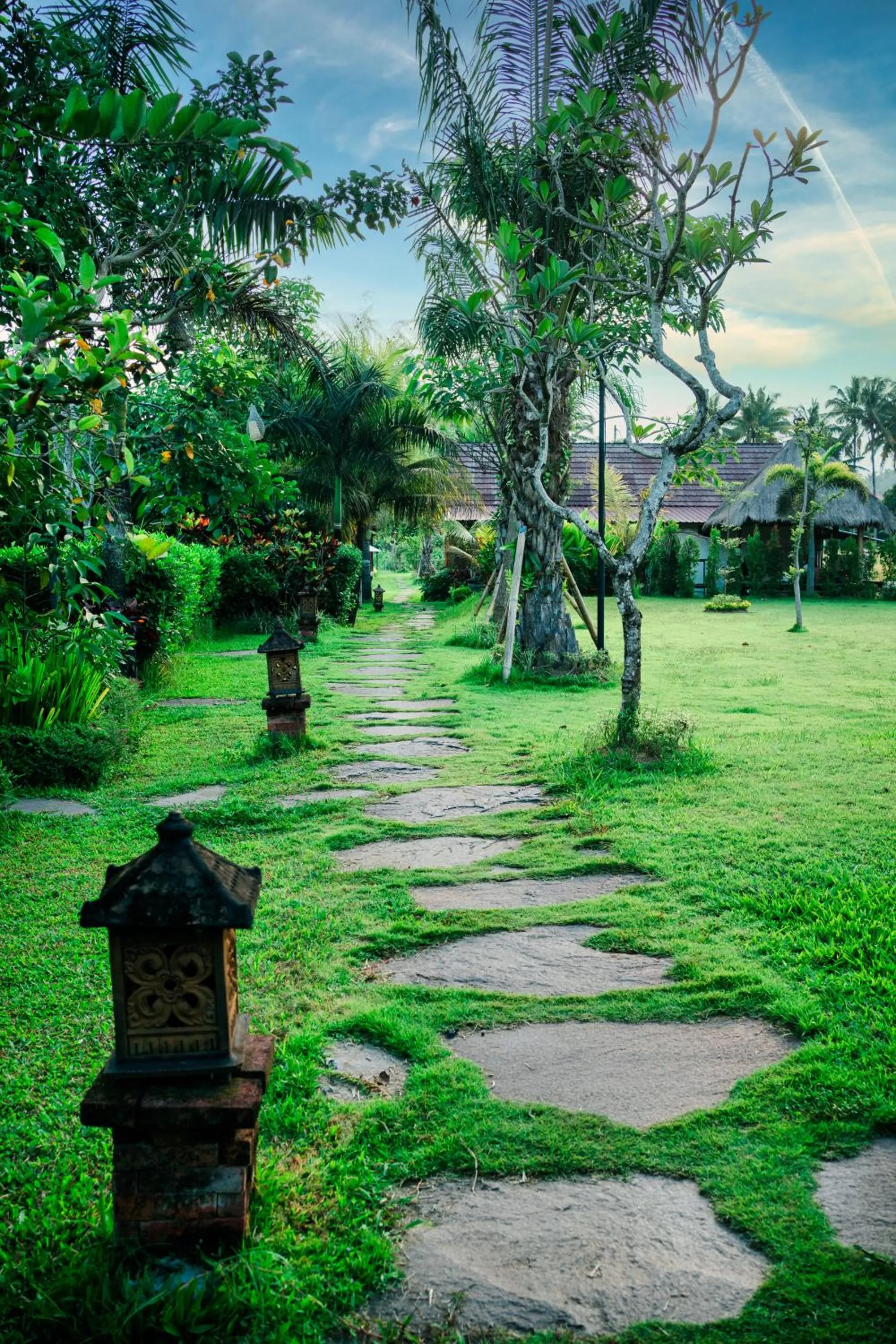 Garden in Adil Villa & Resort