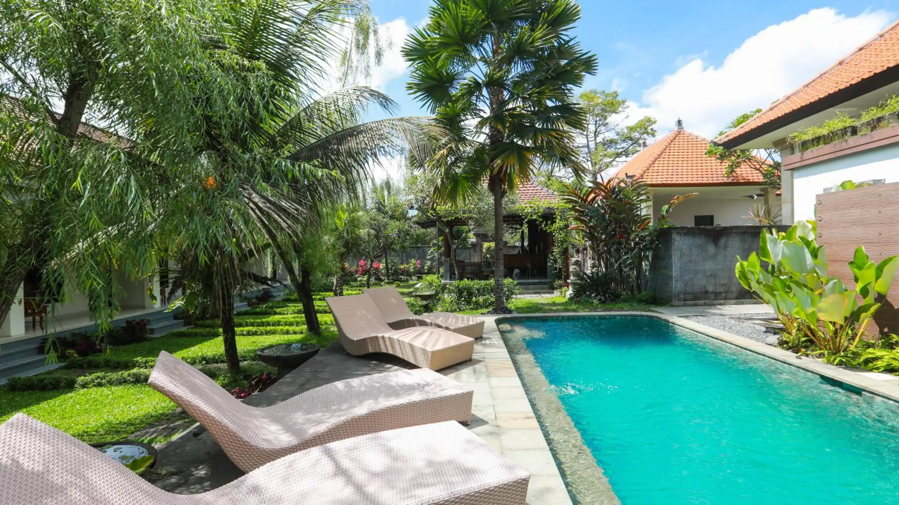 Swimming pool in Adil Villa & Resort Swimming pool in Adil Villa & Resort