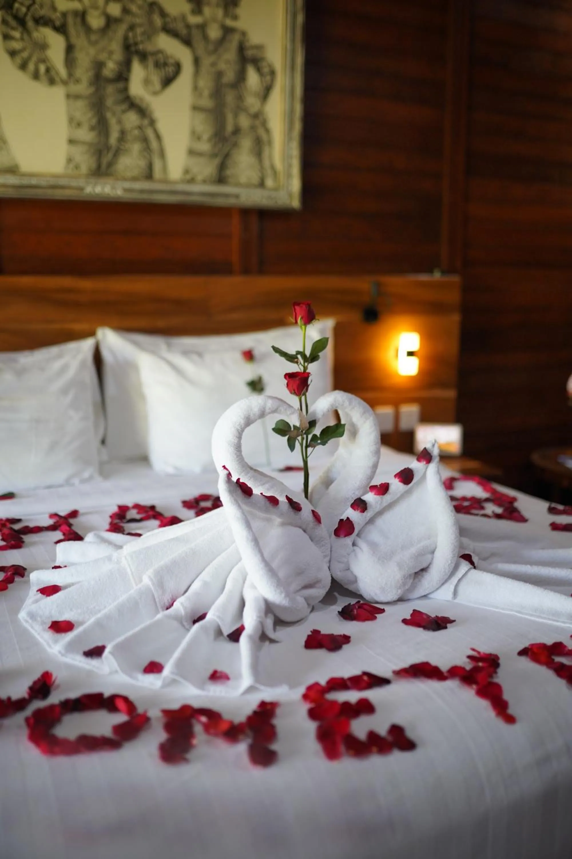 Bed in Adil Villa & Resort