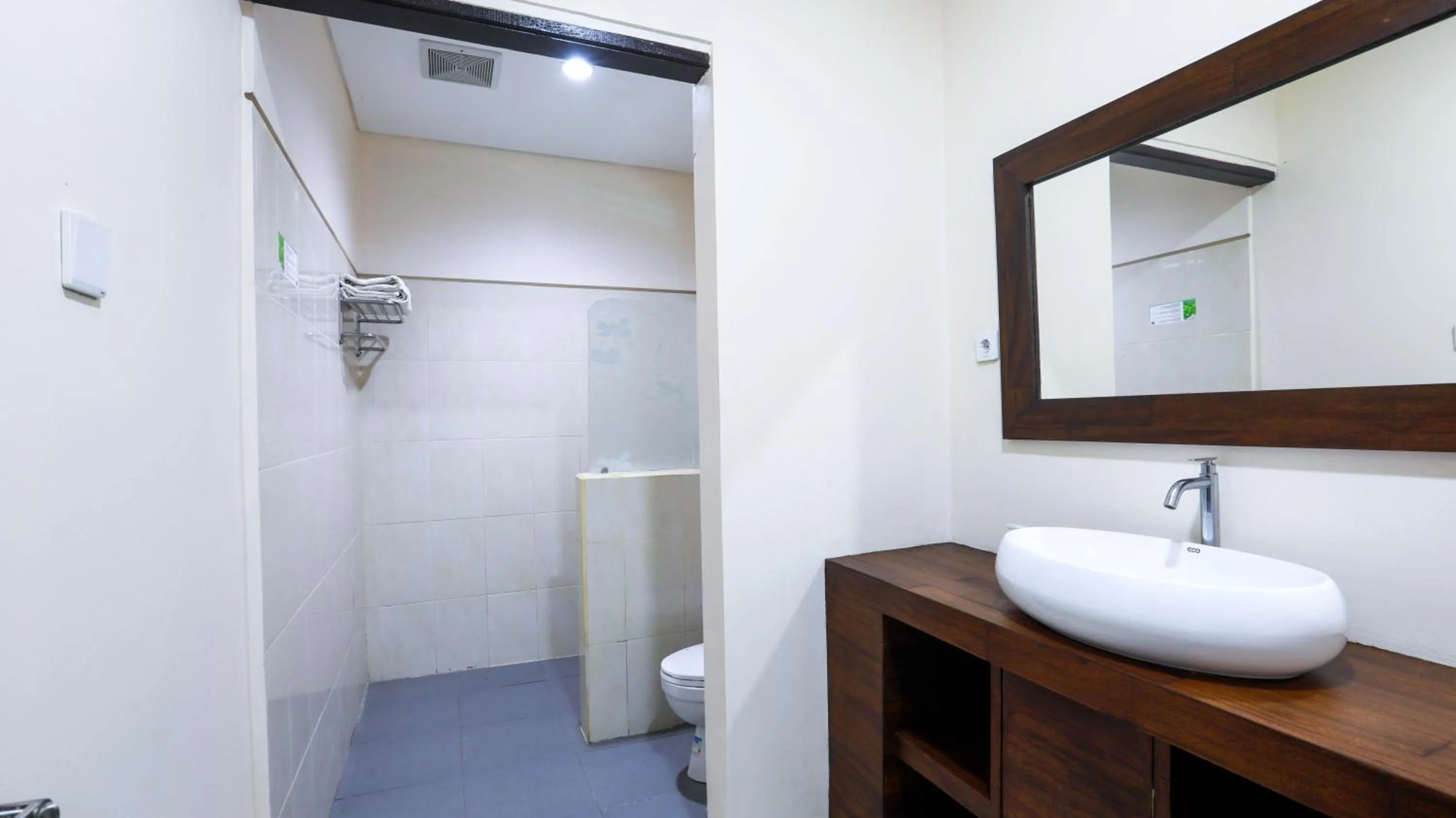 Bathroom in Adil Villa & Resort