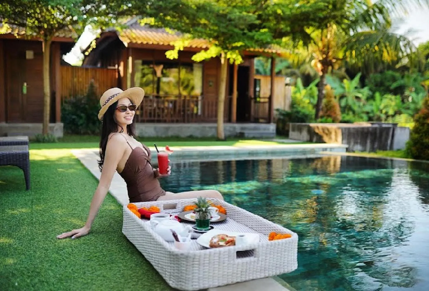 Swimming pool in Adil Villa & Resort