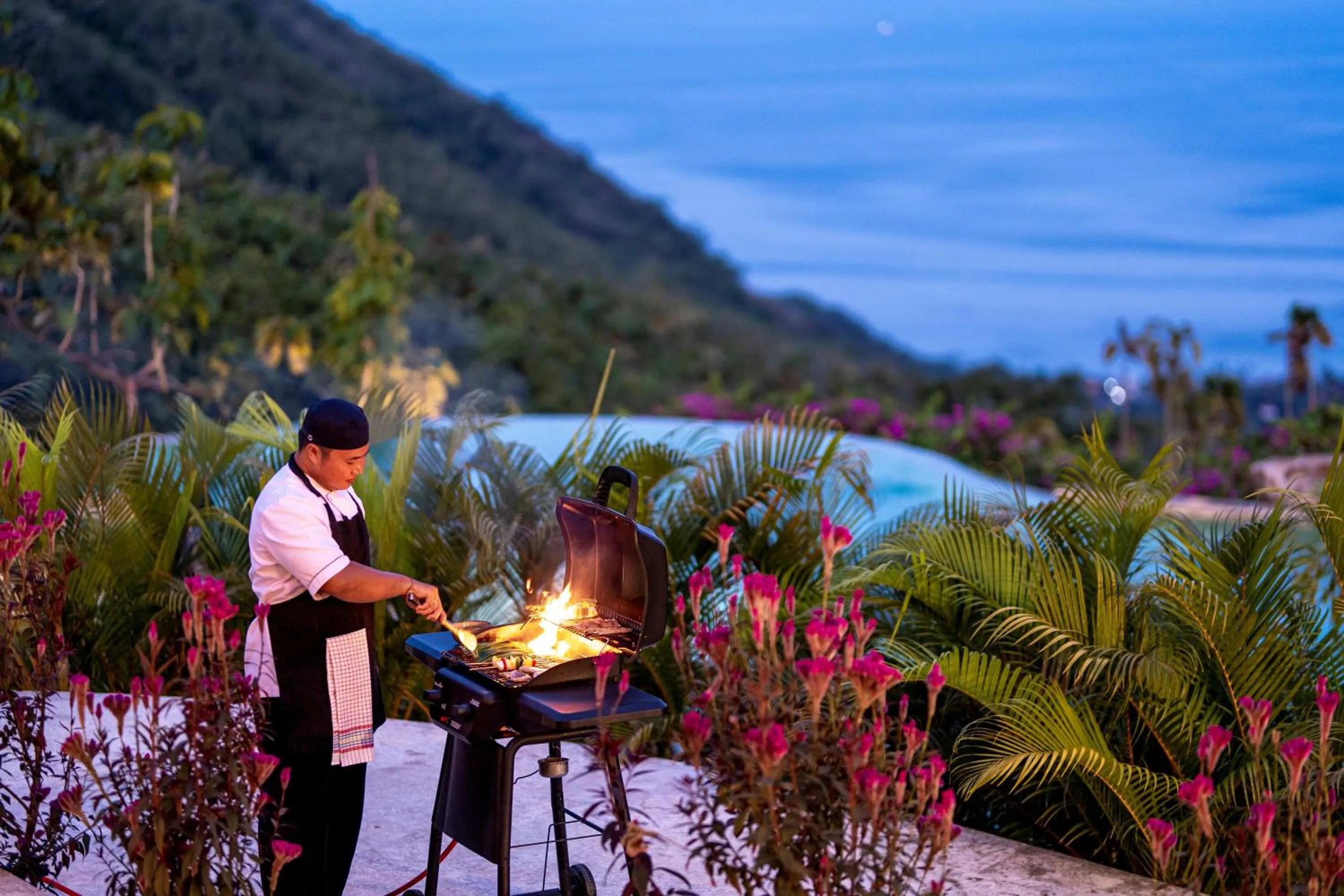 BBQ facilities in MATHIS Lodge Amed