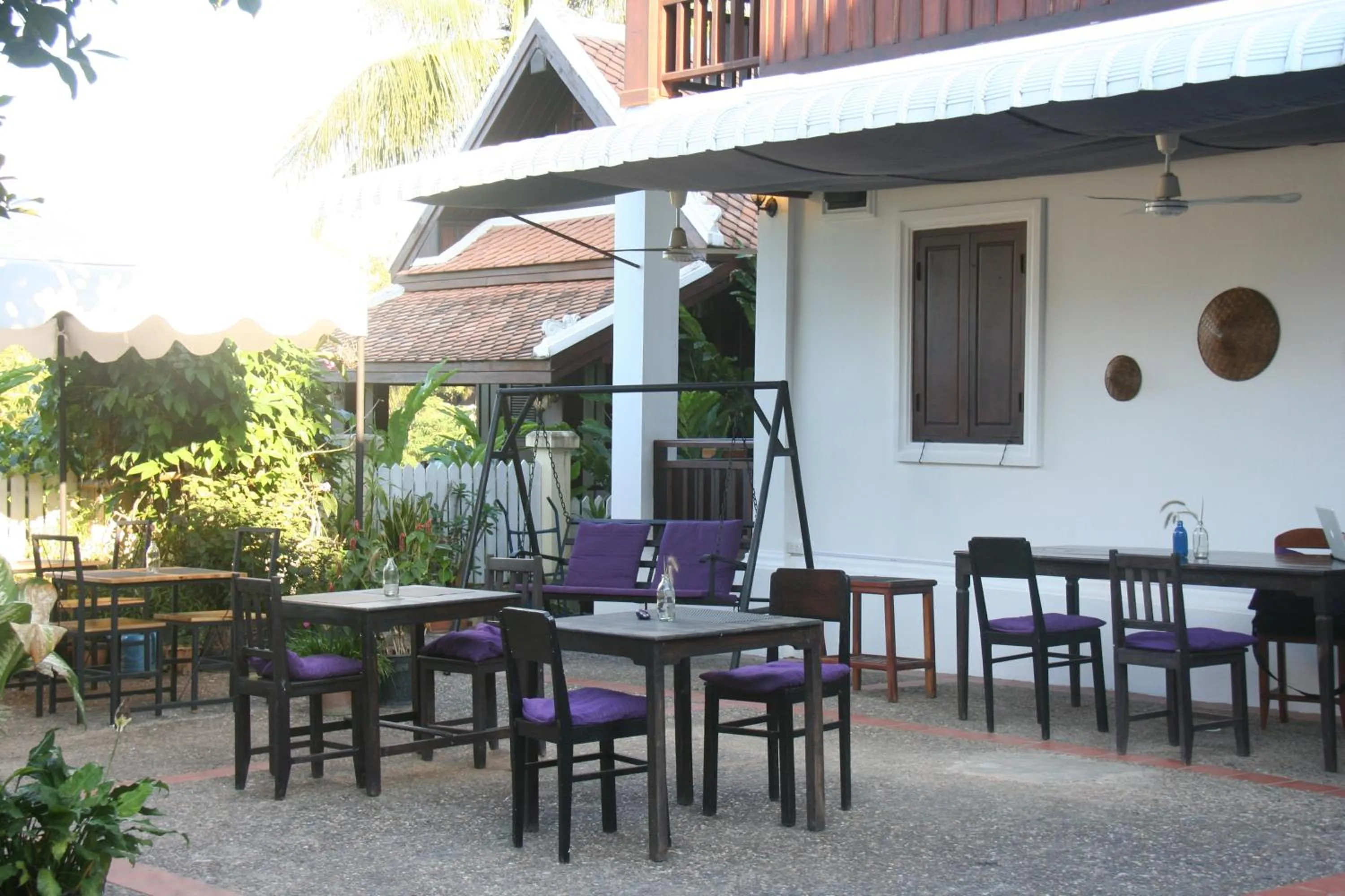 Restaurant/places to eat in Cold River