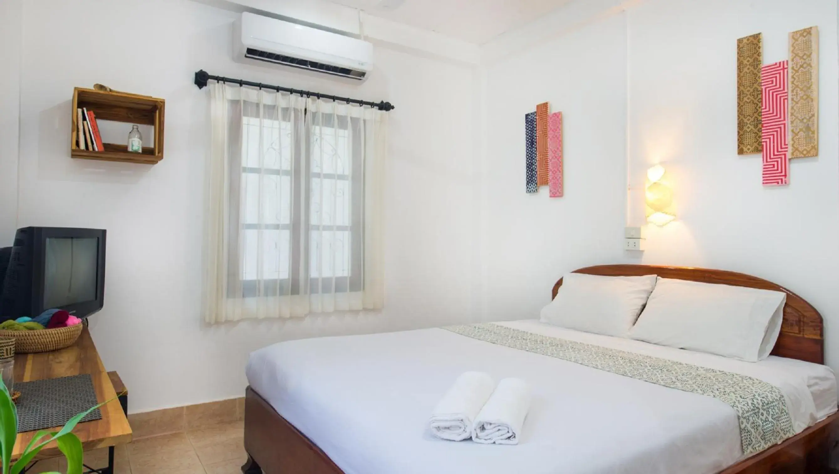 Decorative detail, Bed in Cold River Decorative detail, Bed in Cold River