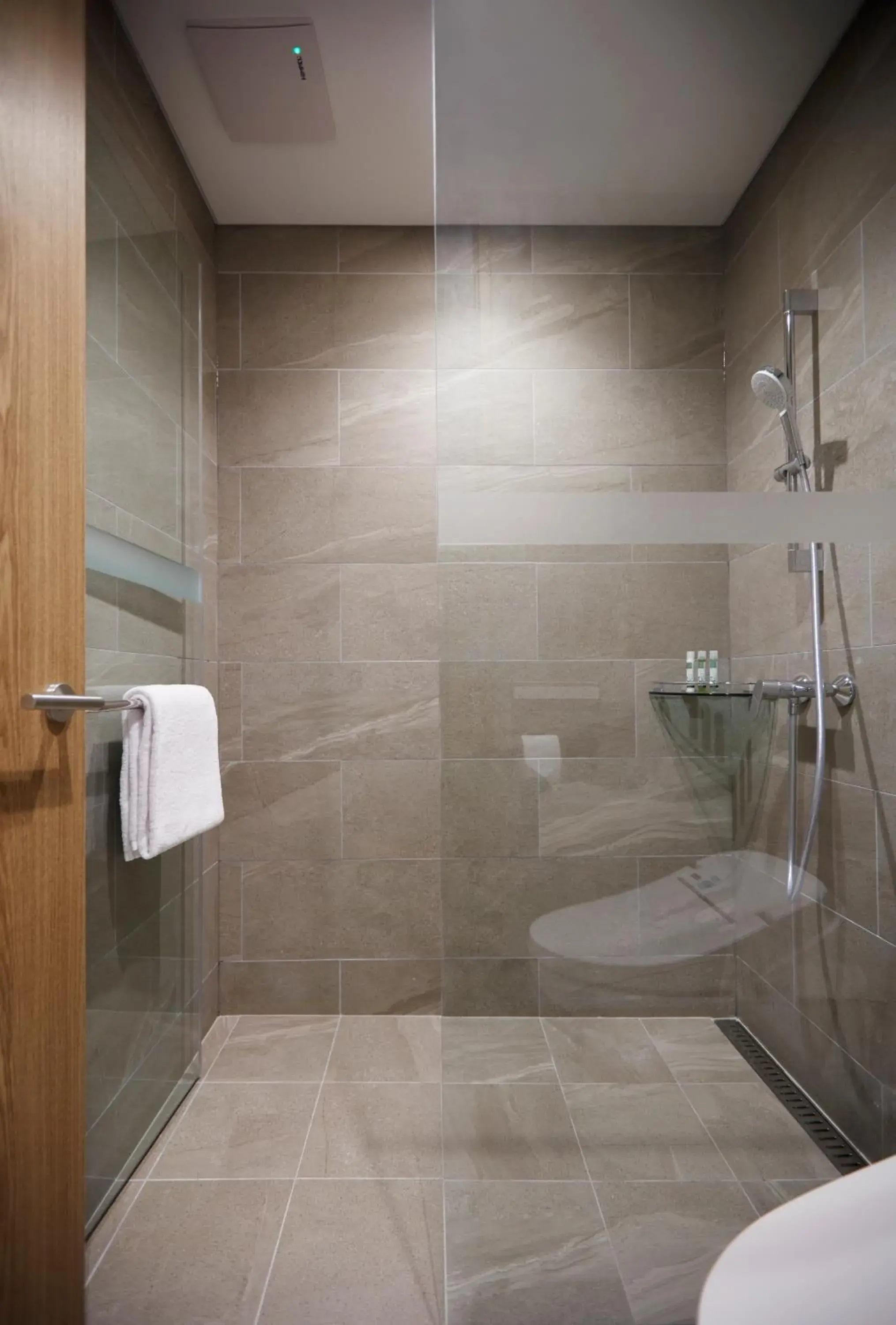 Deluxe Double Wood Flooring room - Located at 3rd floor in HOTEL in 9 Gangnam Deluxe Double Wood Flooring room - Located at 3rd floor in HOTEL in 9 Gangnam