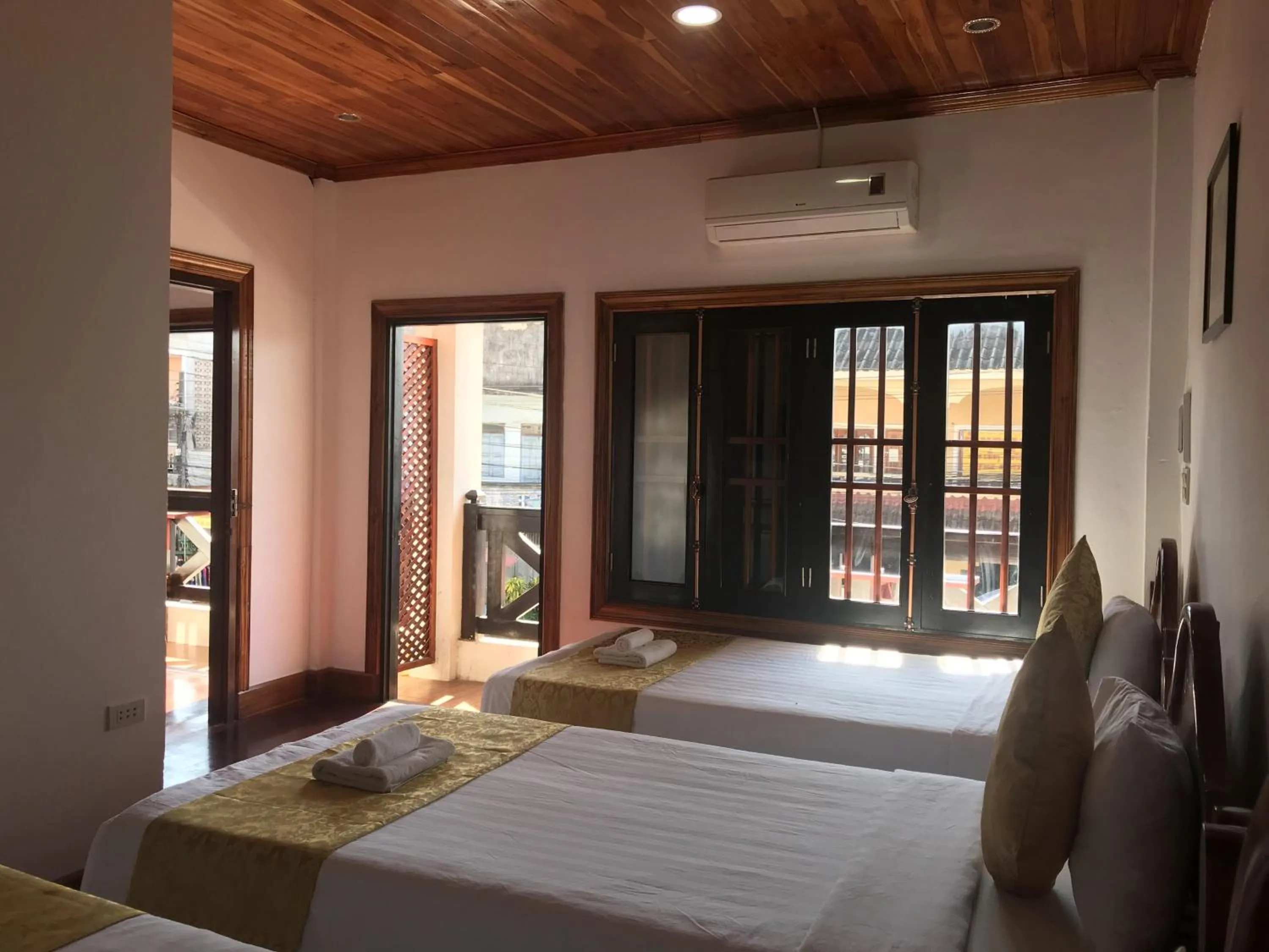 Photo of the whole room, Bed in Elephant Boutique Hotel