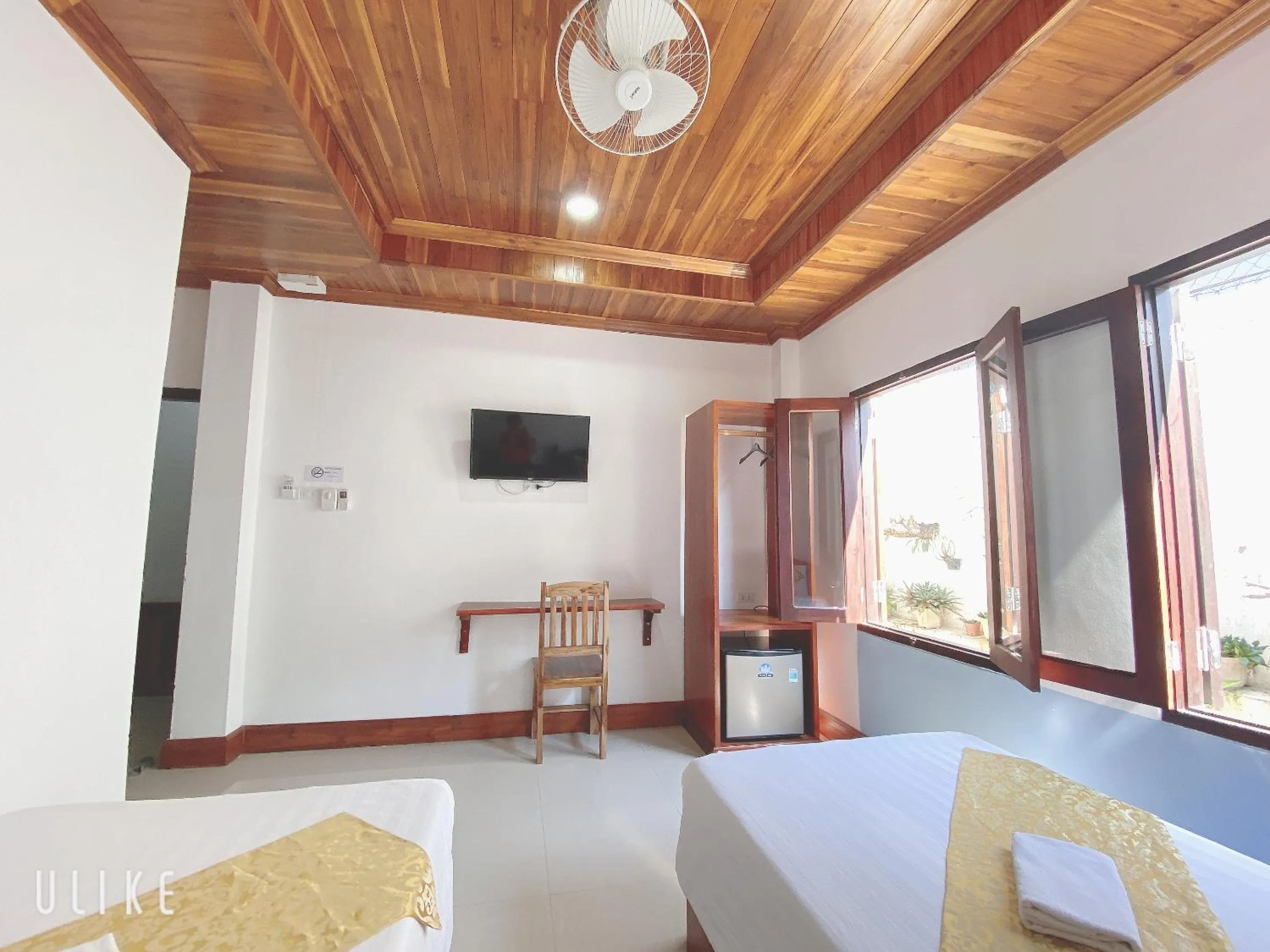 Photo of the whole room, Bed in Elephant Boutique Hotel