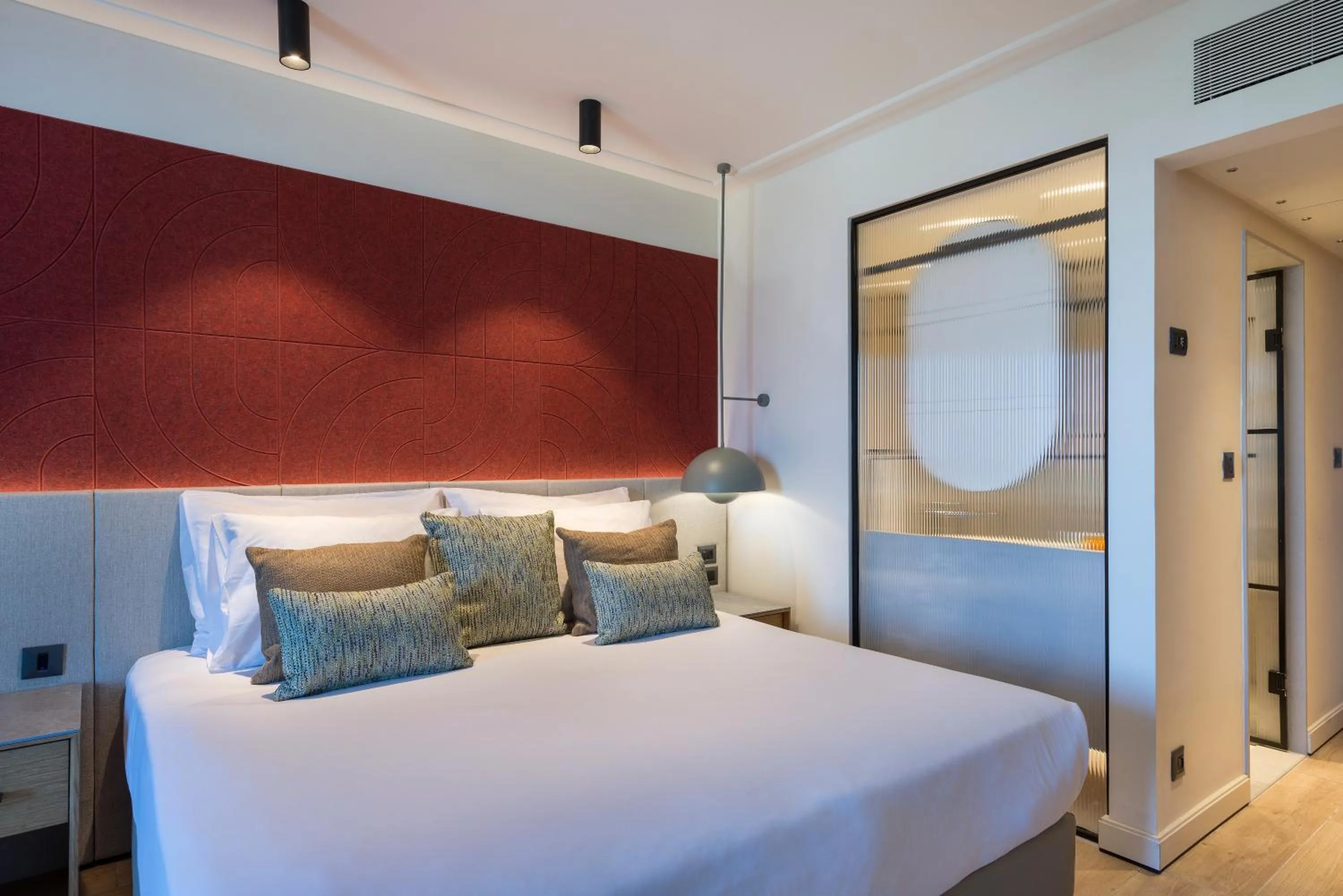 Bed in King Solomon by Isrotel Collection