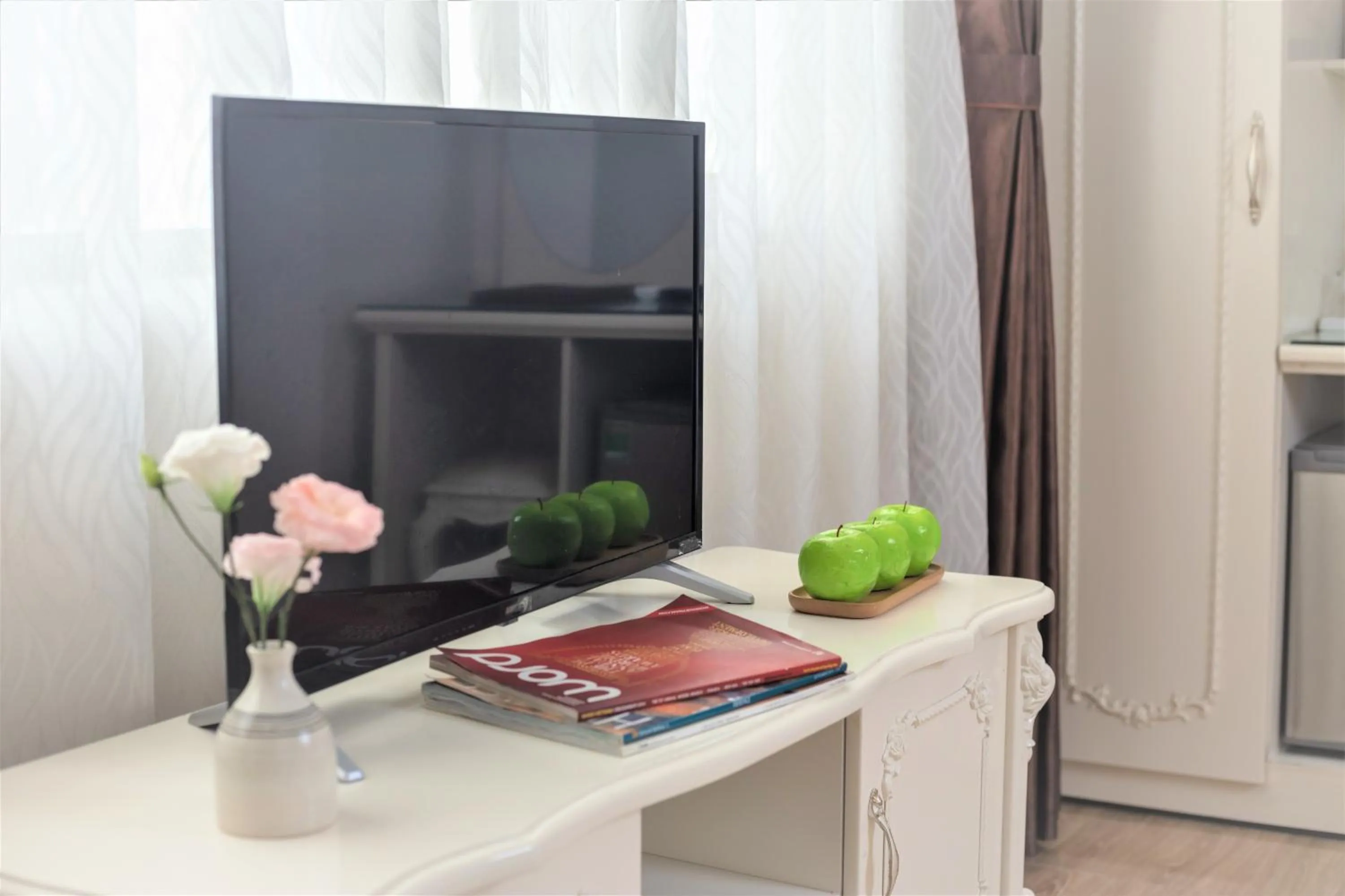 TV and multimedia in Phoenix Hotel Ha Long