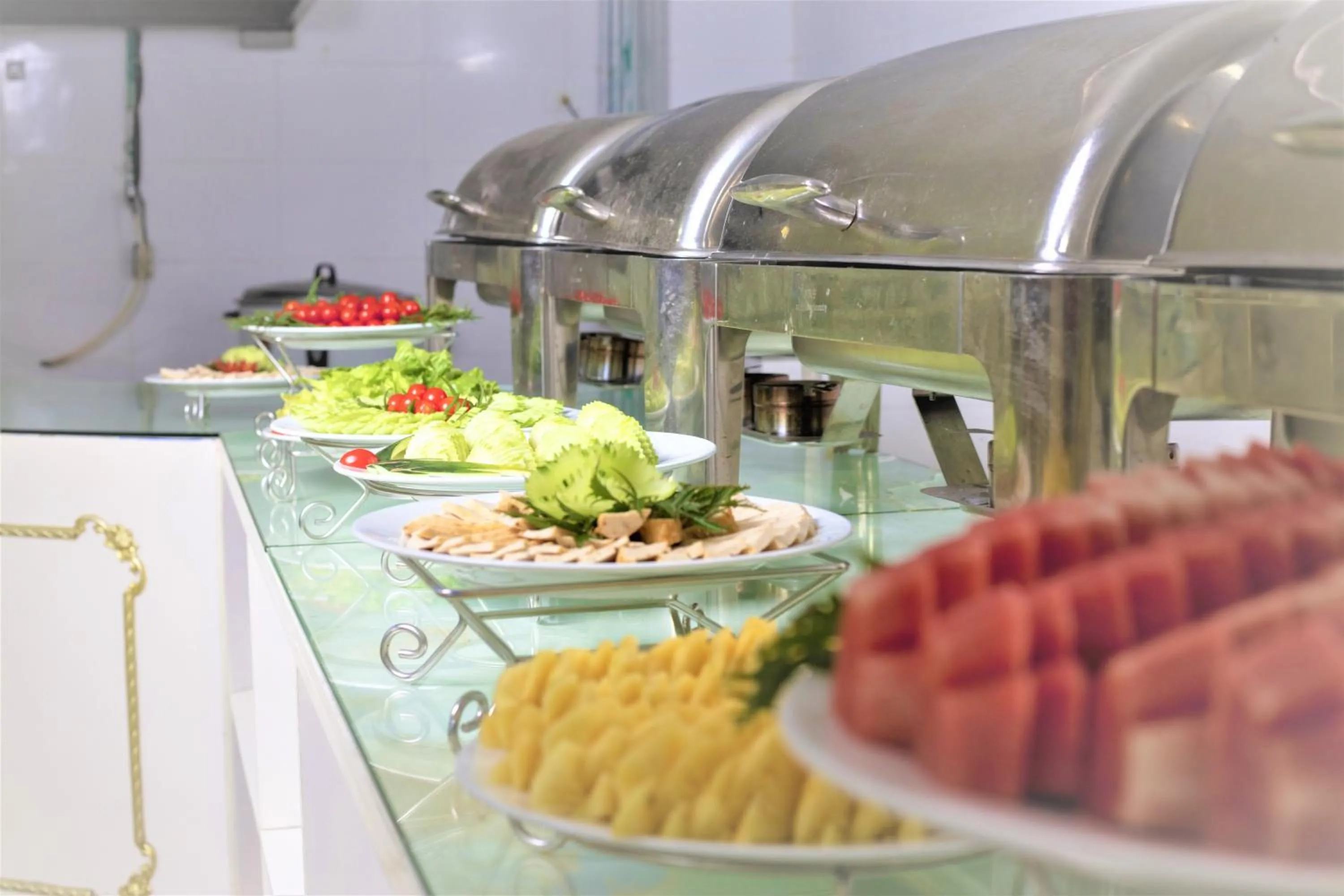 Buffet breakfast in Phoenix Hotel Ha Long