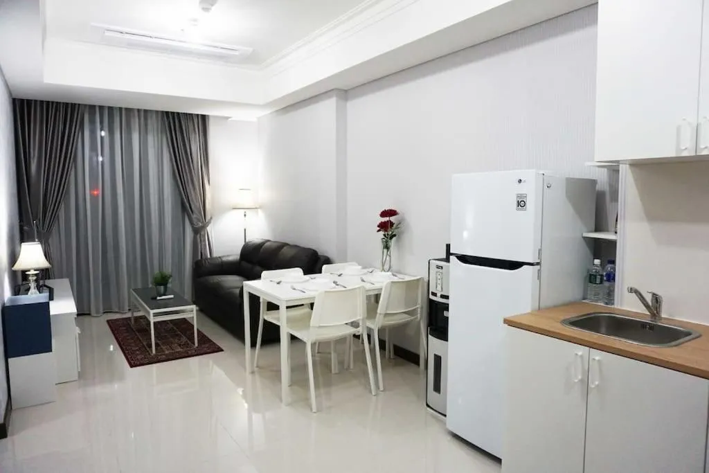 Luxury 2 BR Condo at Casa Grande Residence - Kasablanka Mall