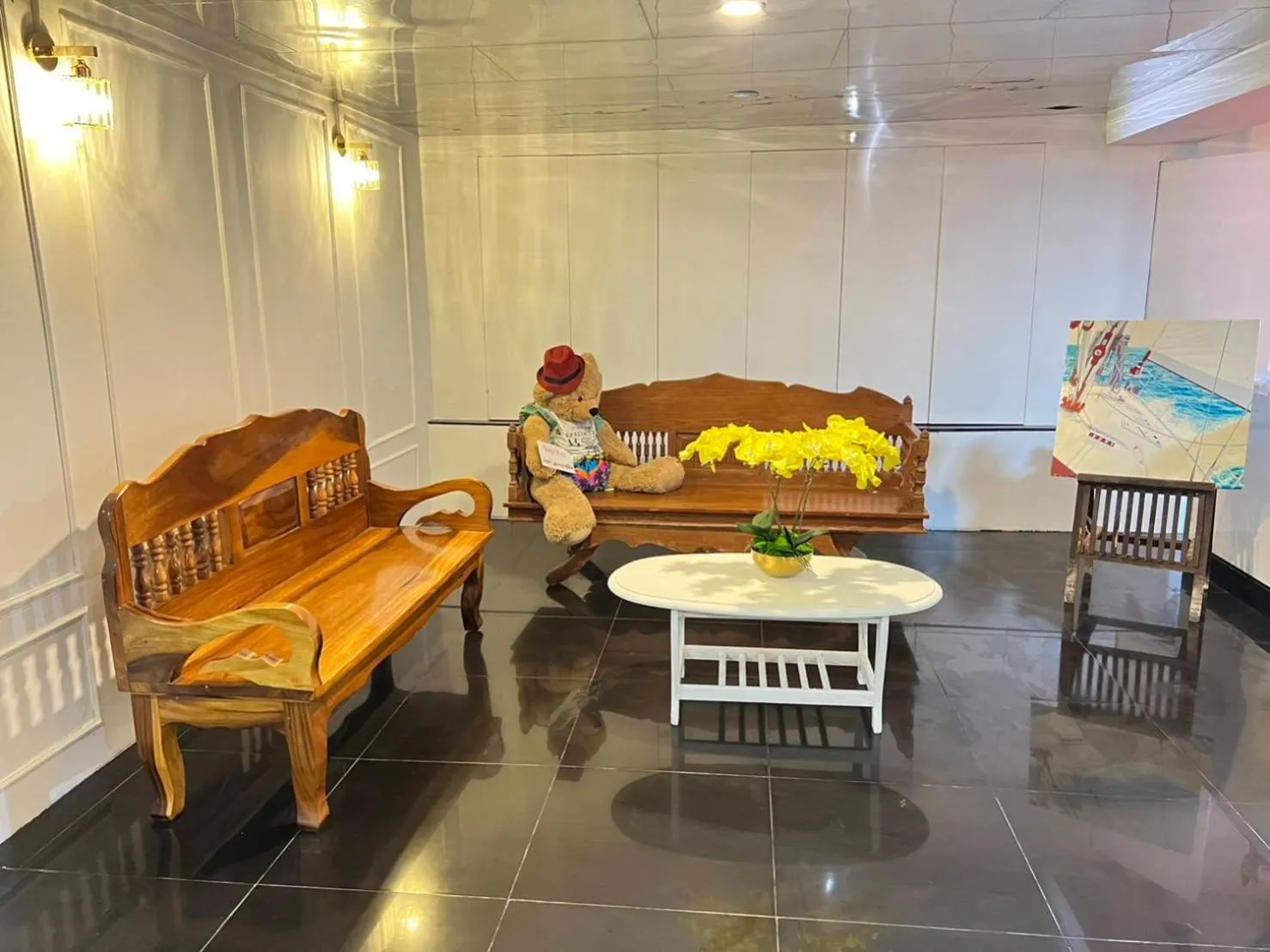 Lobby or reception in The Chilli by Golden Ray