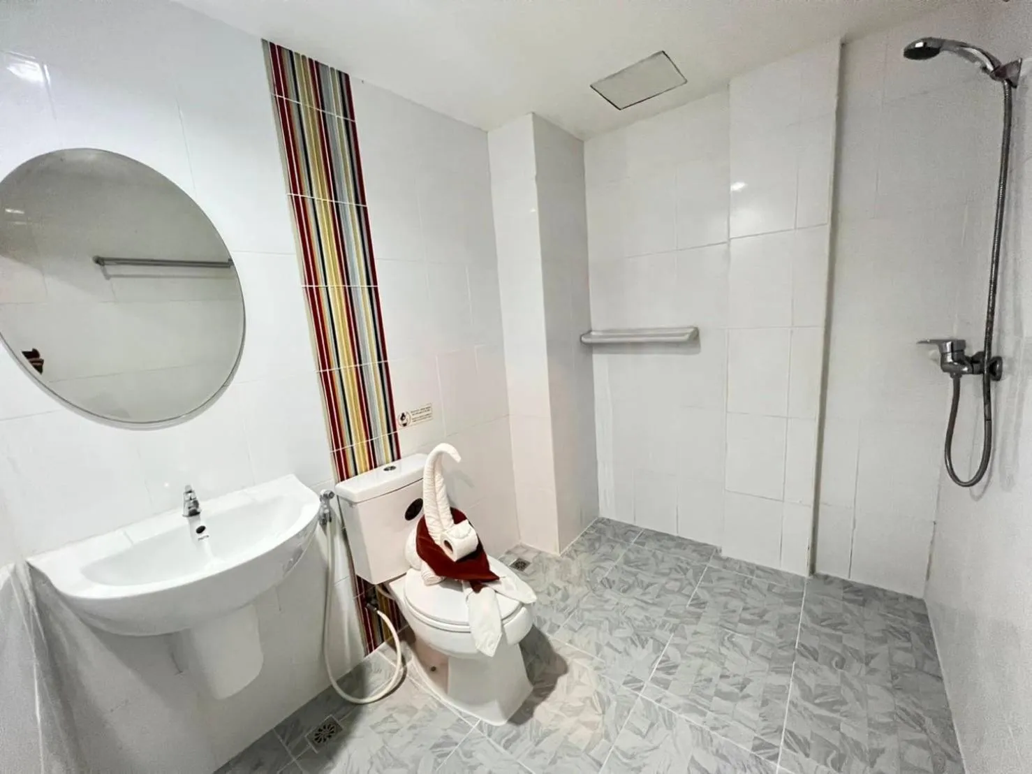 Bathroom in The Chilli by Golden Ray