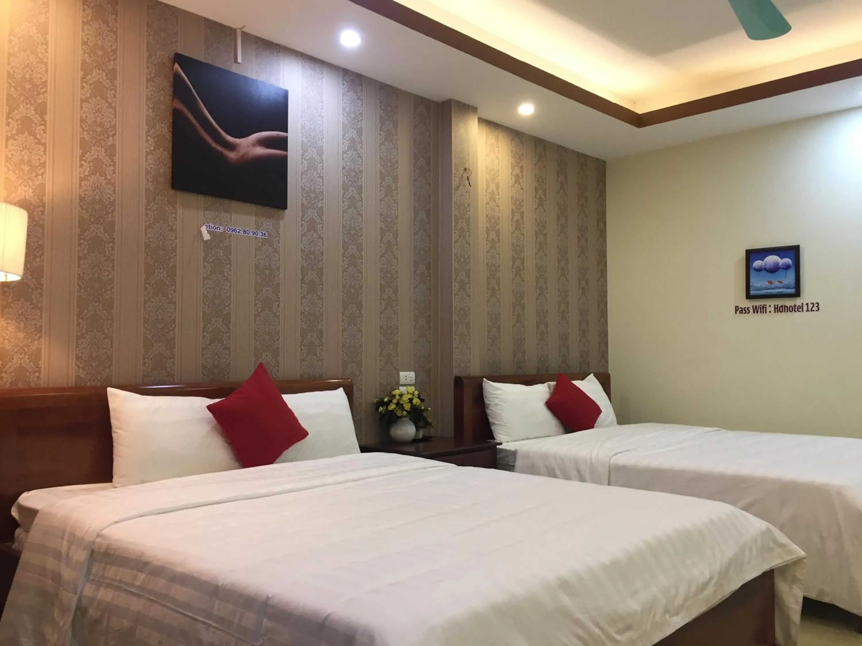Bed in HD Hotel Nội Bài