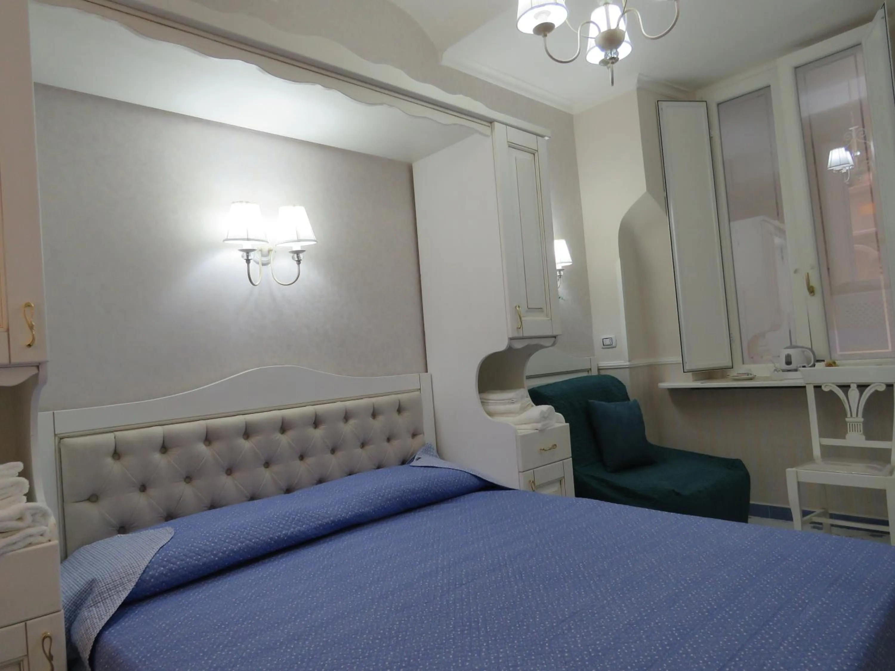 Bedroom, Bed in Olimpo degli Dei