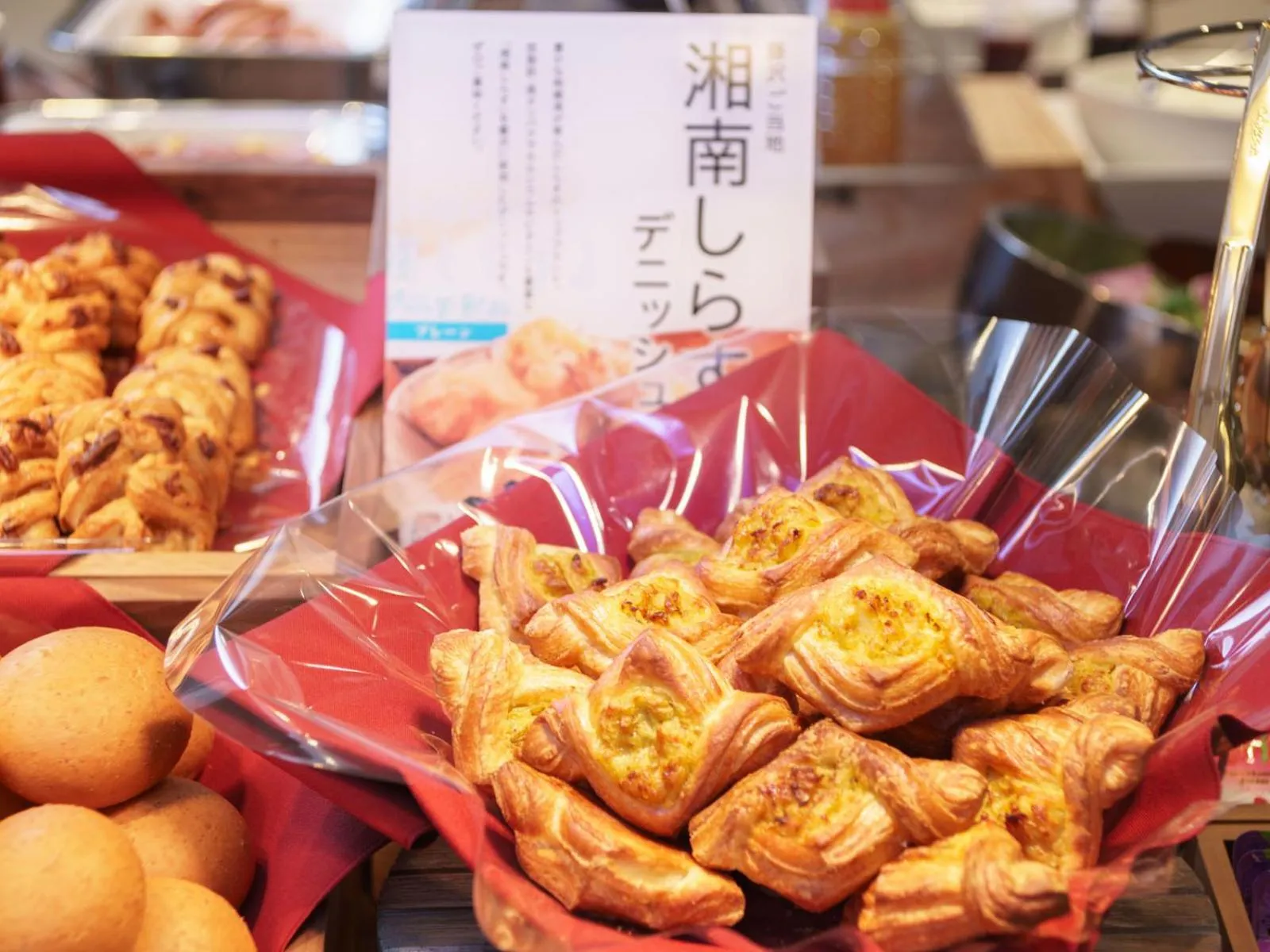 Food and drinks in Super Hotel Shonan Fujisawaeki Minamiguchi