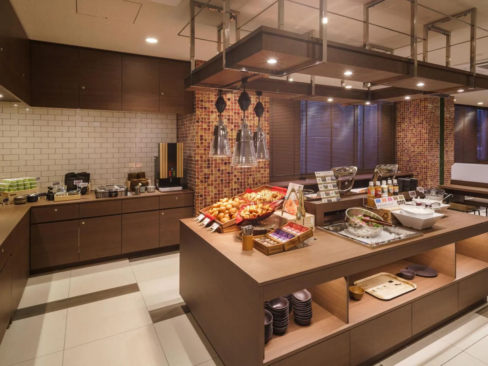 Restaurant/places to eat in Super Hotel Shonan Fujisawaeki Minamiguchi