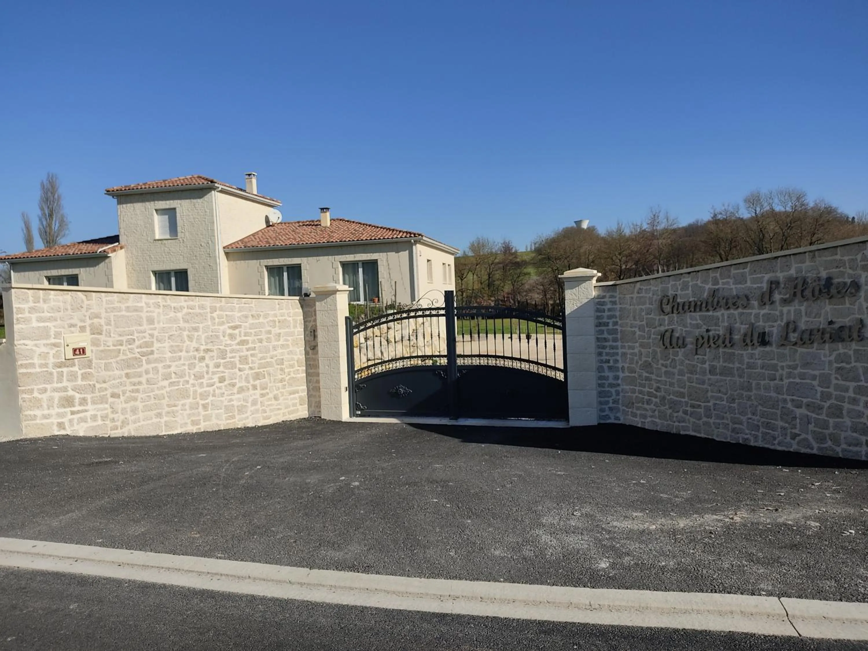 Property building in Au pied du Lariat