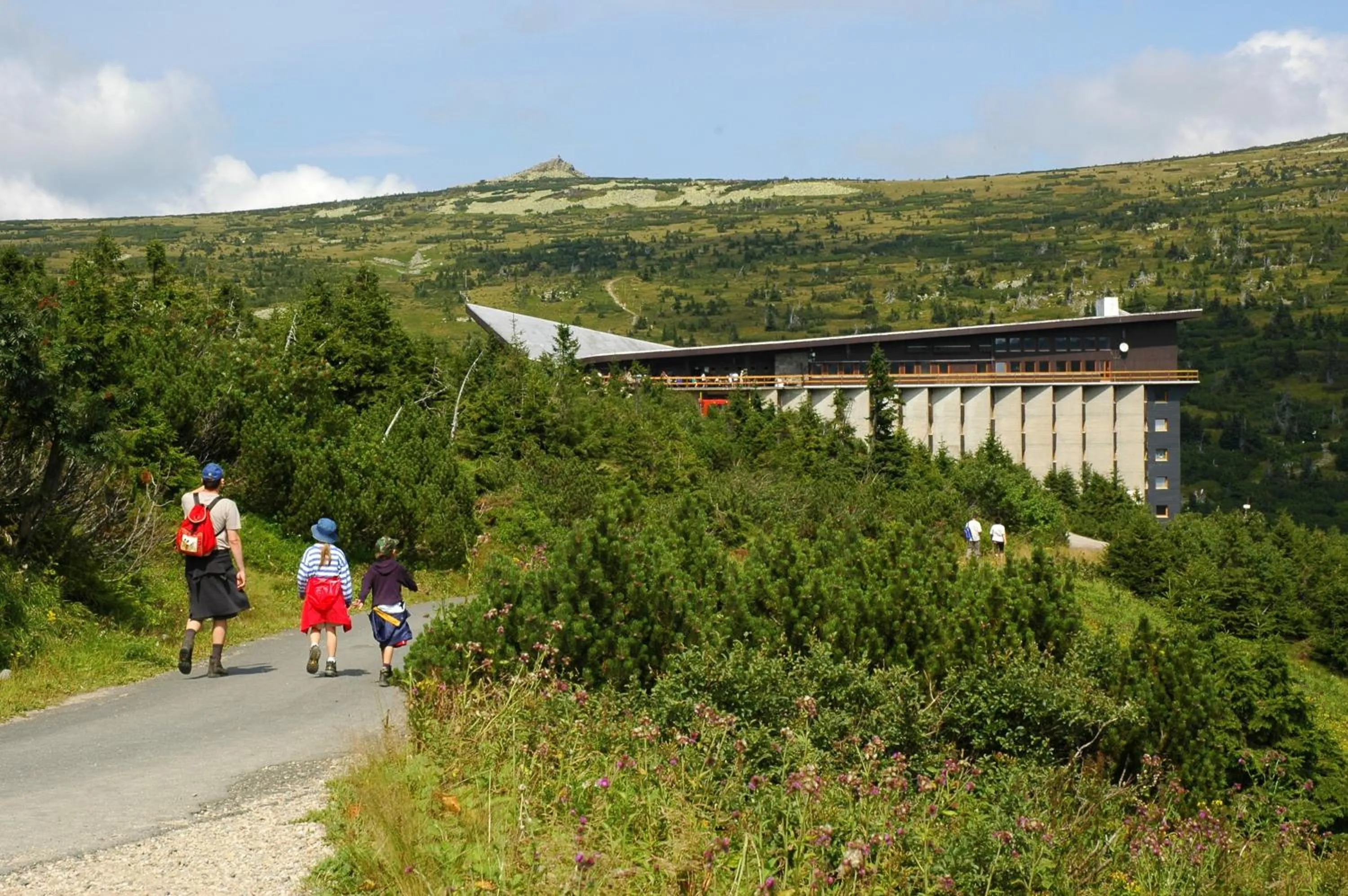 Hiking in Hotel Labská bouda