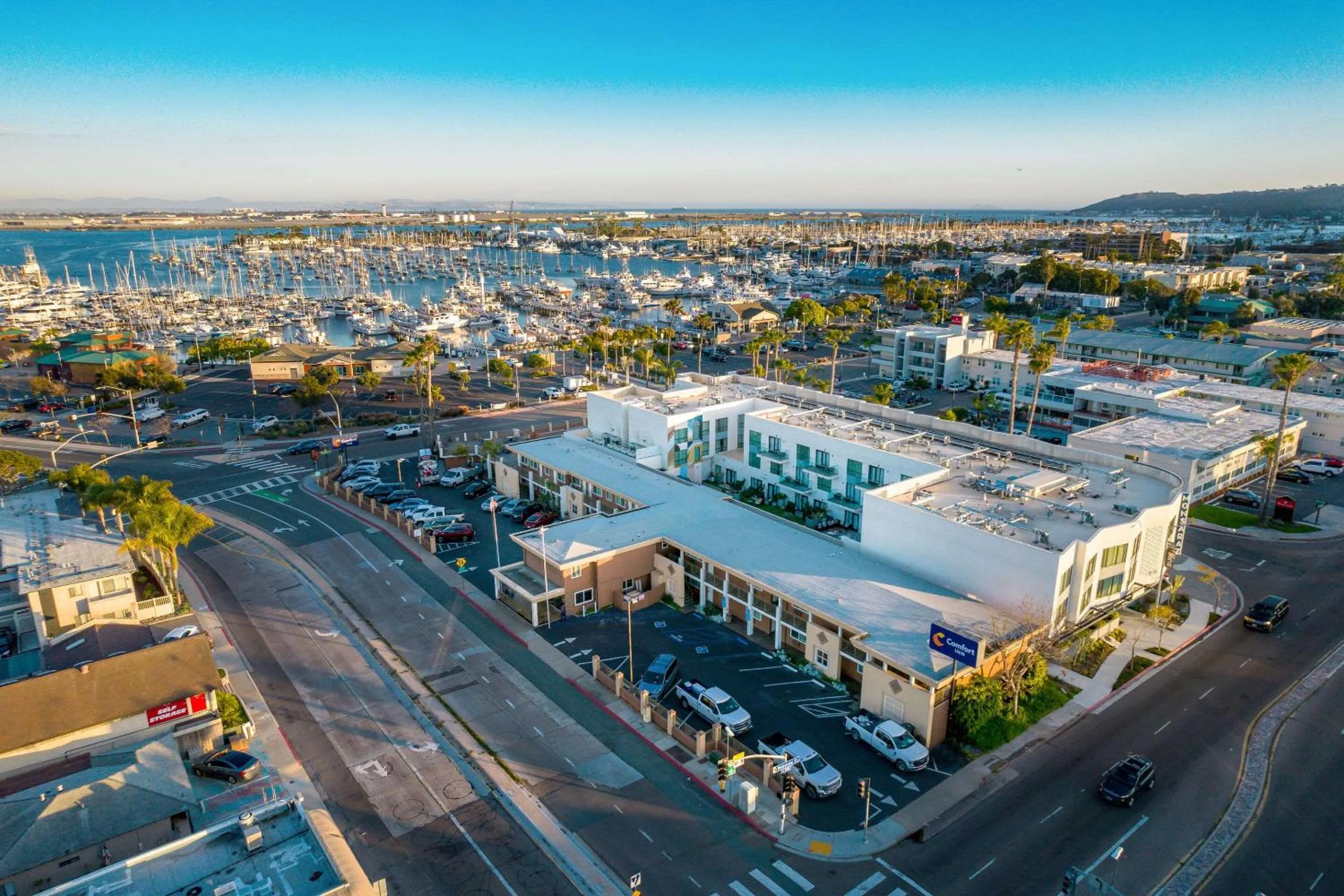 Property building in Comfort Inn San Diego Airport At The Harbor