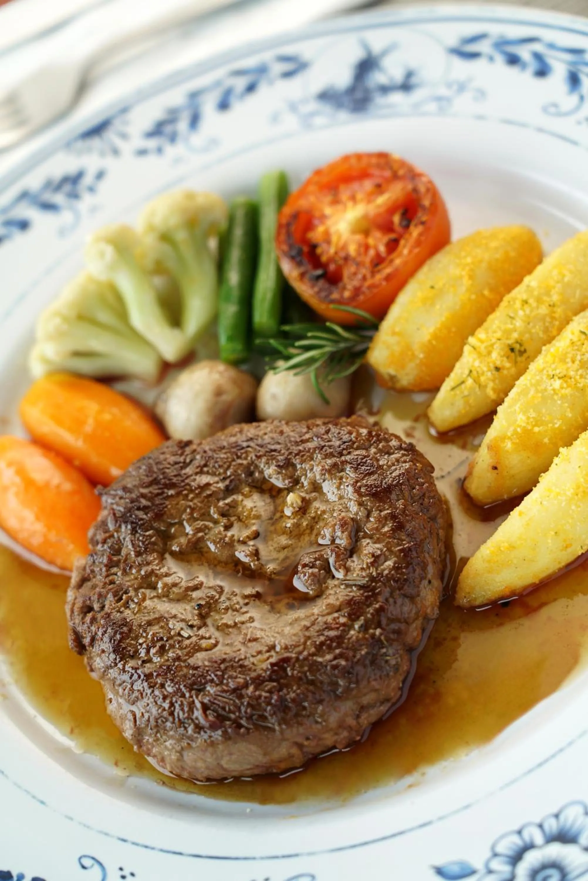 Restaurant/places to eat in Puncak Pass Resort