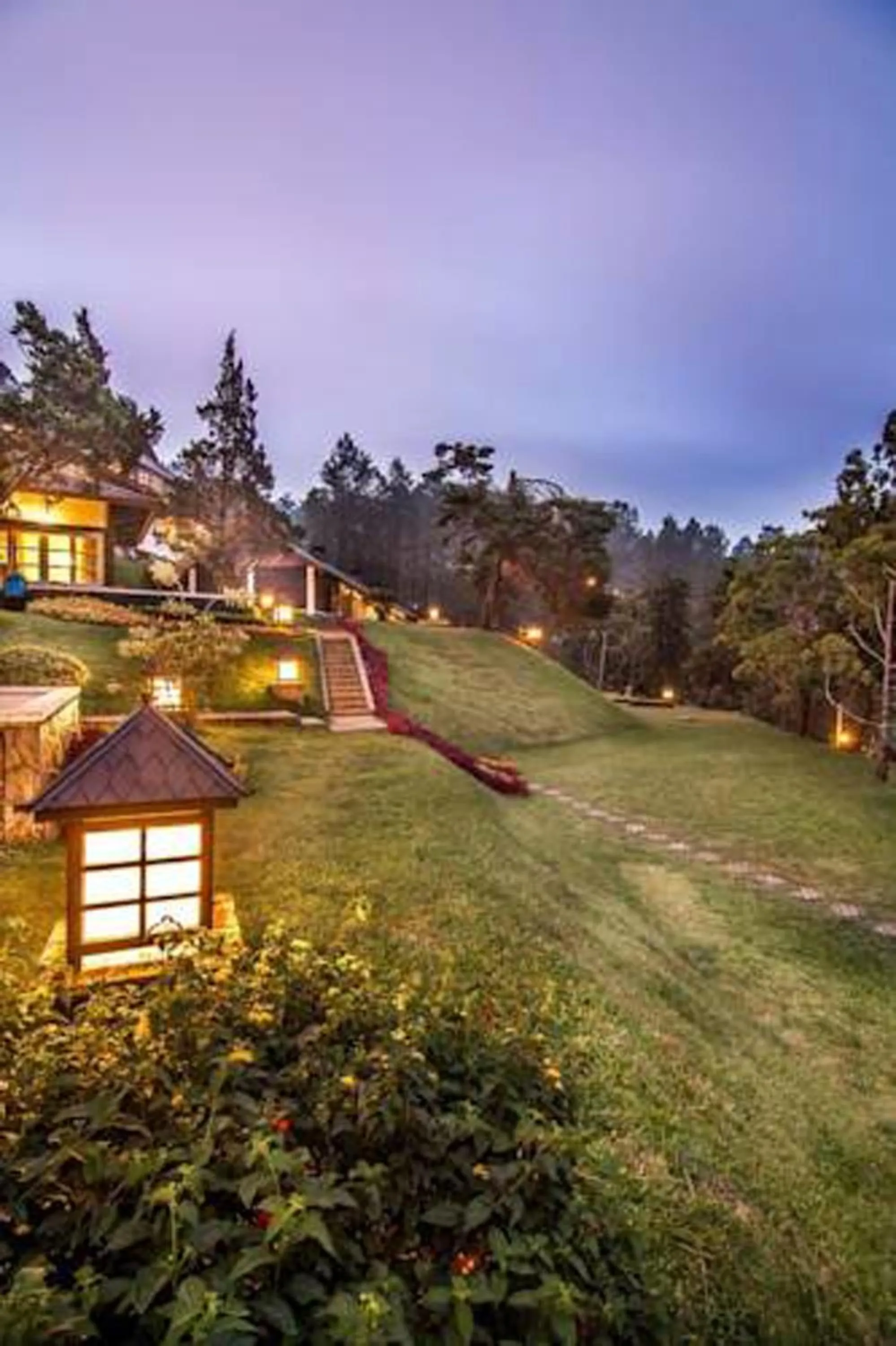 Facade/entrance in Puncak Pass Resort