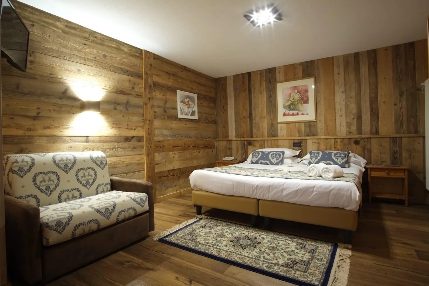 Photo of the whole room, Bed in Hotel Granta Parey