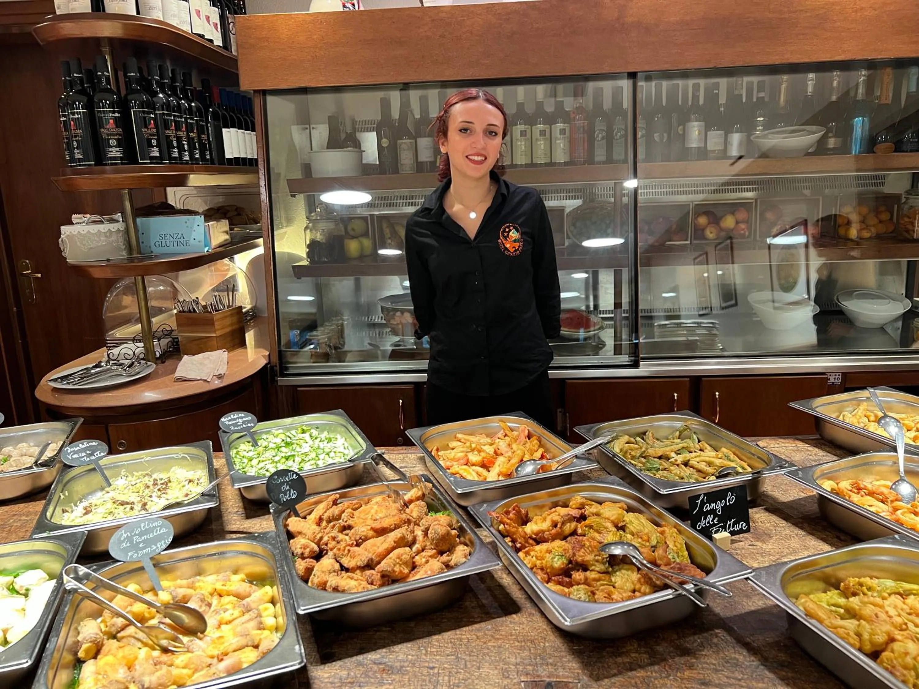 Restaurant/places to eat in Hotel Granta Parey