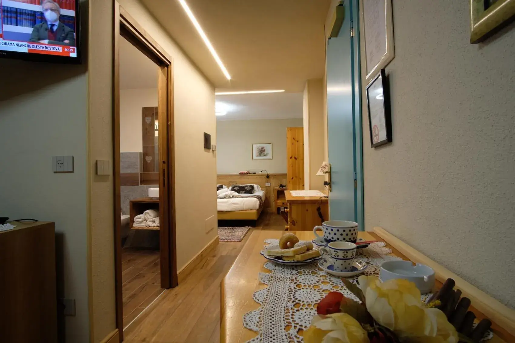 Superior Quadruple Room in Hotel Granta Parey Superior Quadruple Room in Hotel Granta Parey