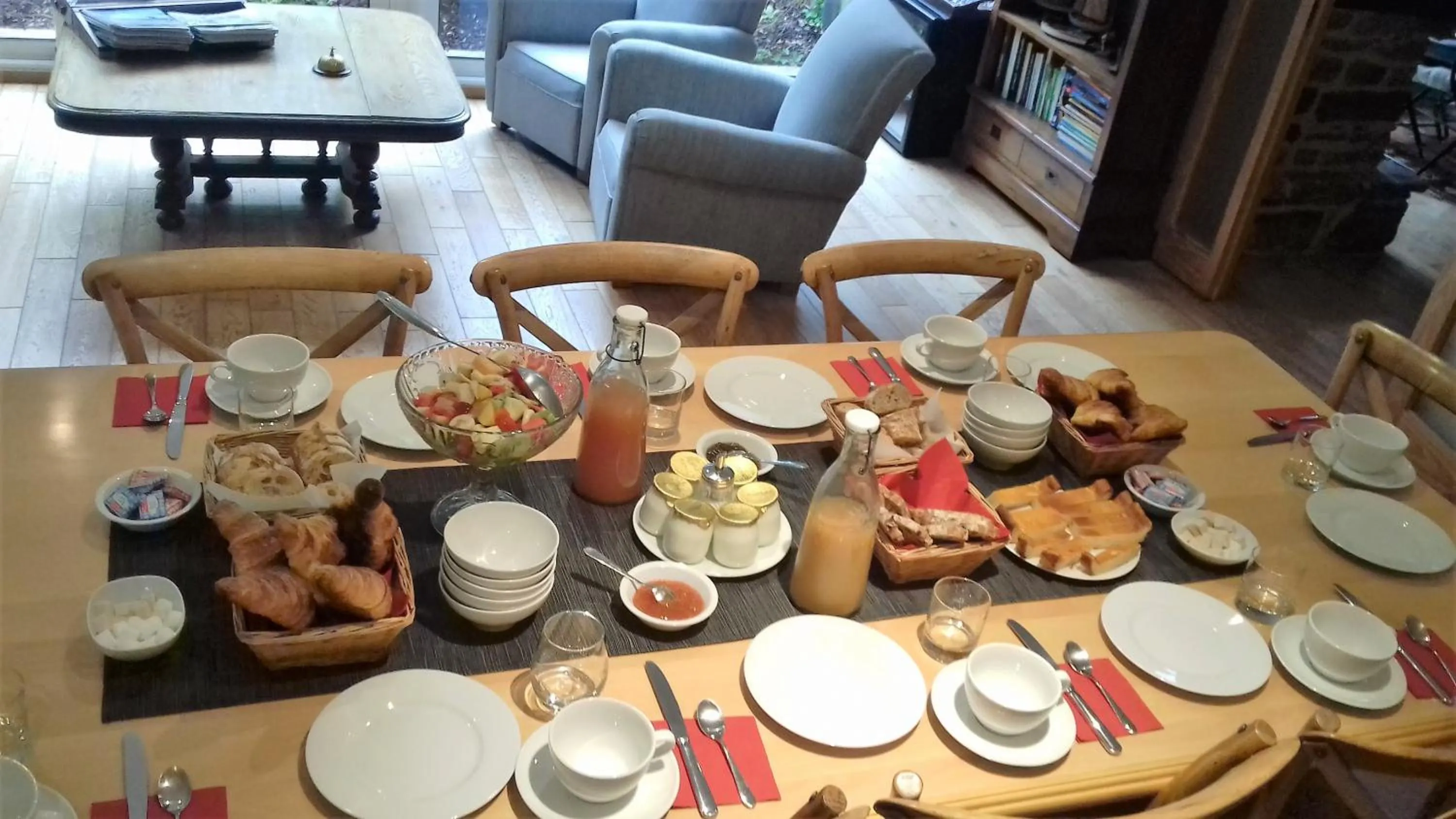 Breakfast in La Canopée des Pins