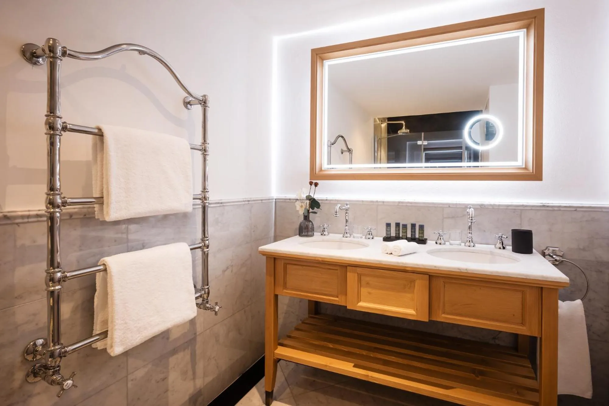 Bathroom in Hotel Flüela Davos - The Unbound Collection by Hyatt
